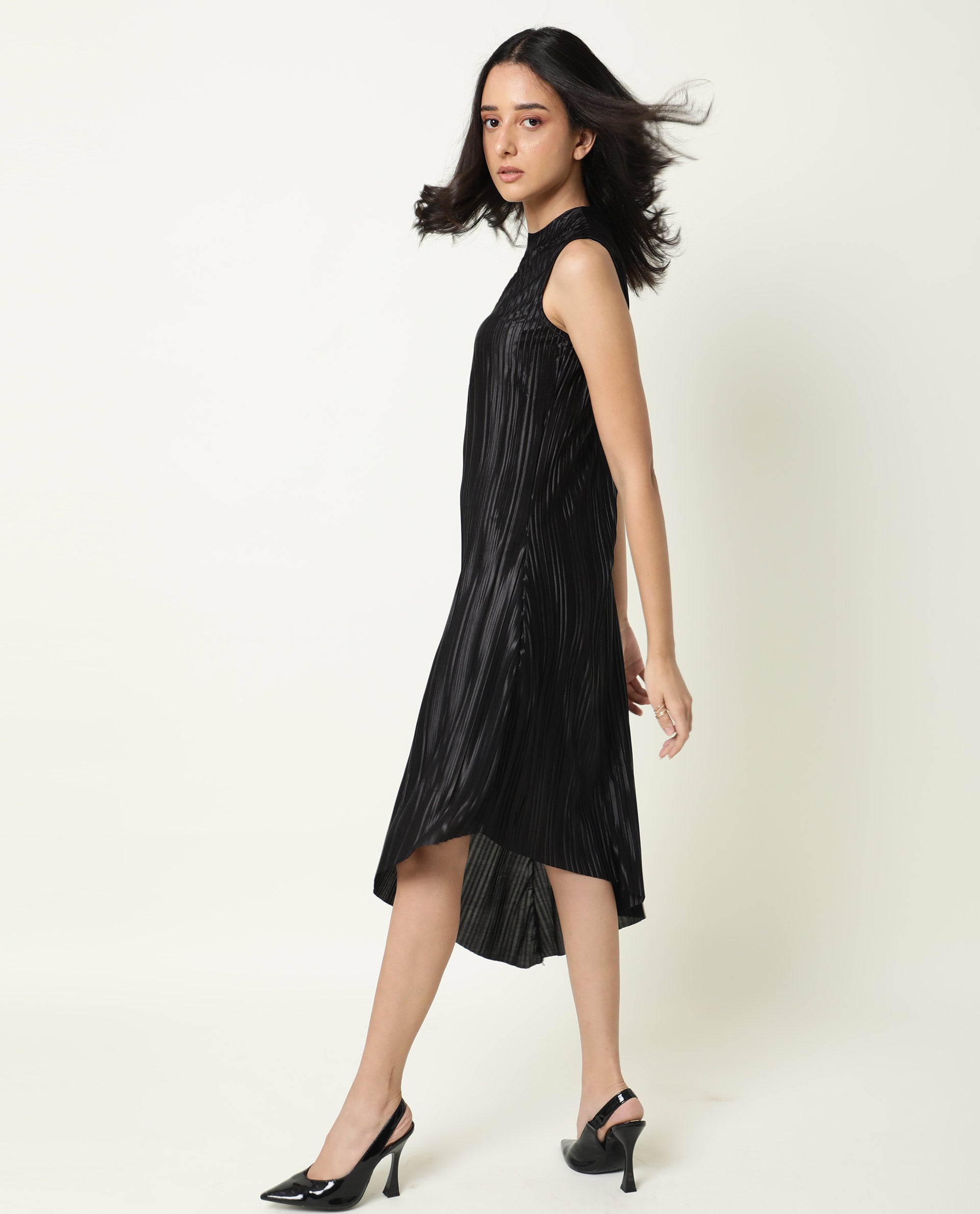 Rareism Women Aloof Black Round Neck Sleeveless Asymmetric Hem Knee Length Dress