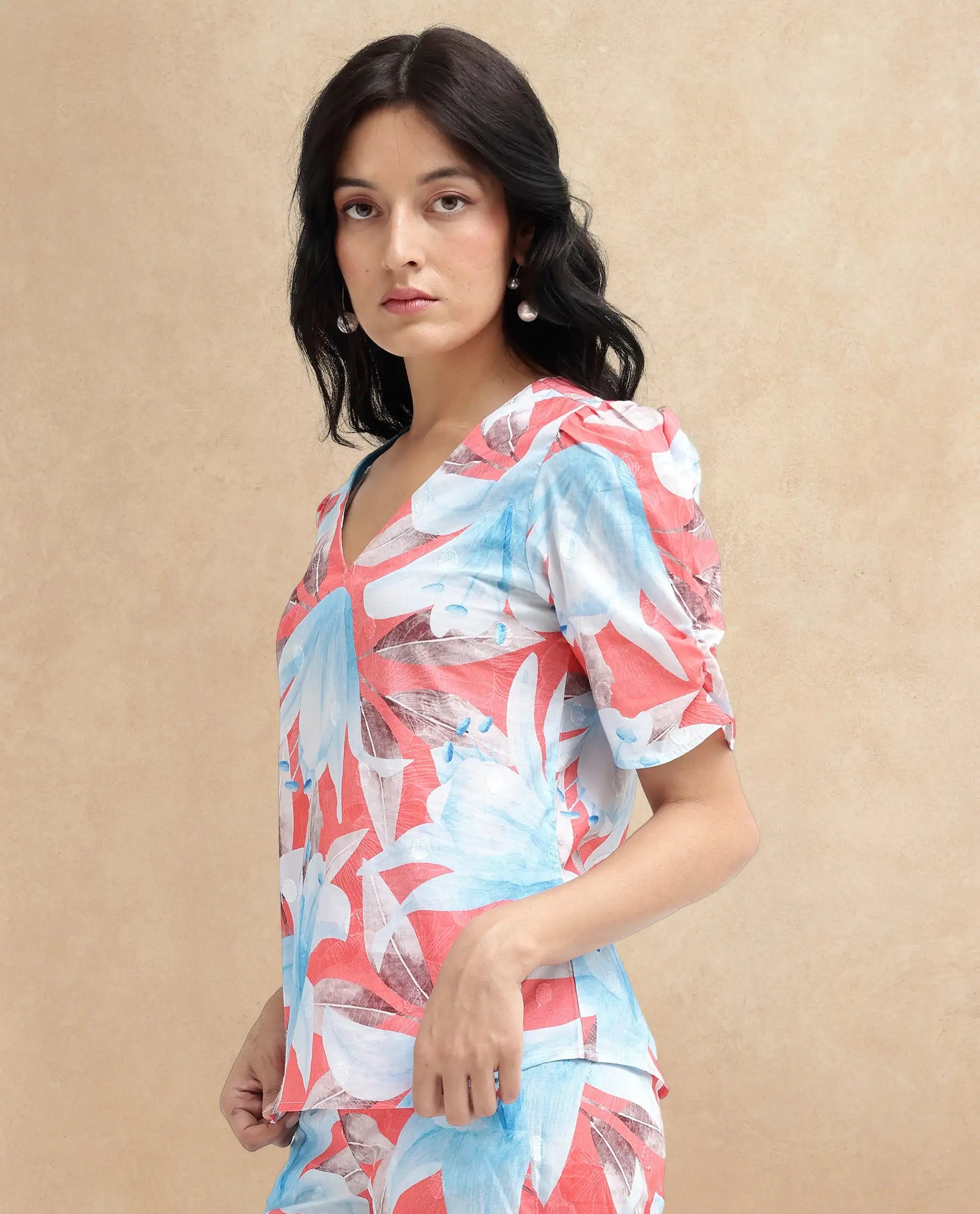 Rareism Women's Housto-T Pink Cotton V-Neck Floral Print Puff Sleeves Regular Fit Top