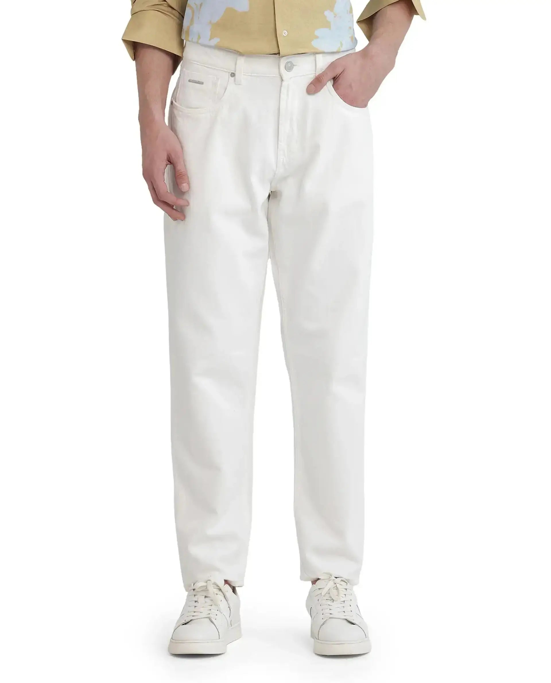 Rare Rabbit Men's Arvi Off White Cotton Plain Dond Carrot Fit Jeans