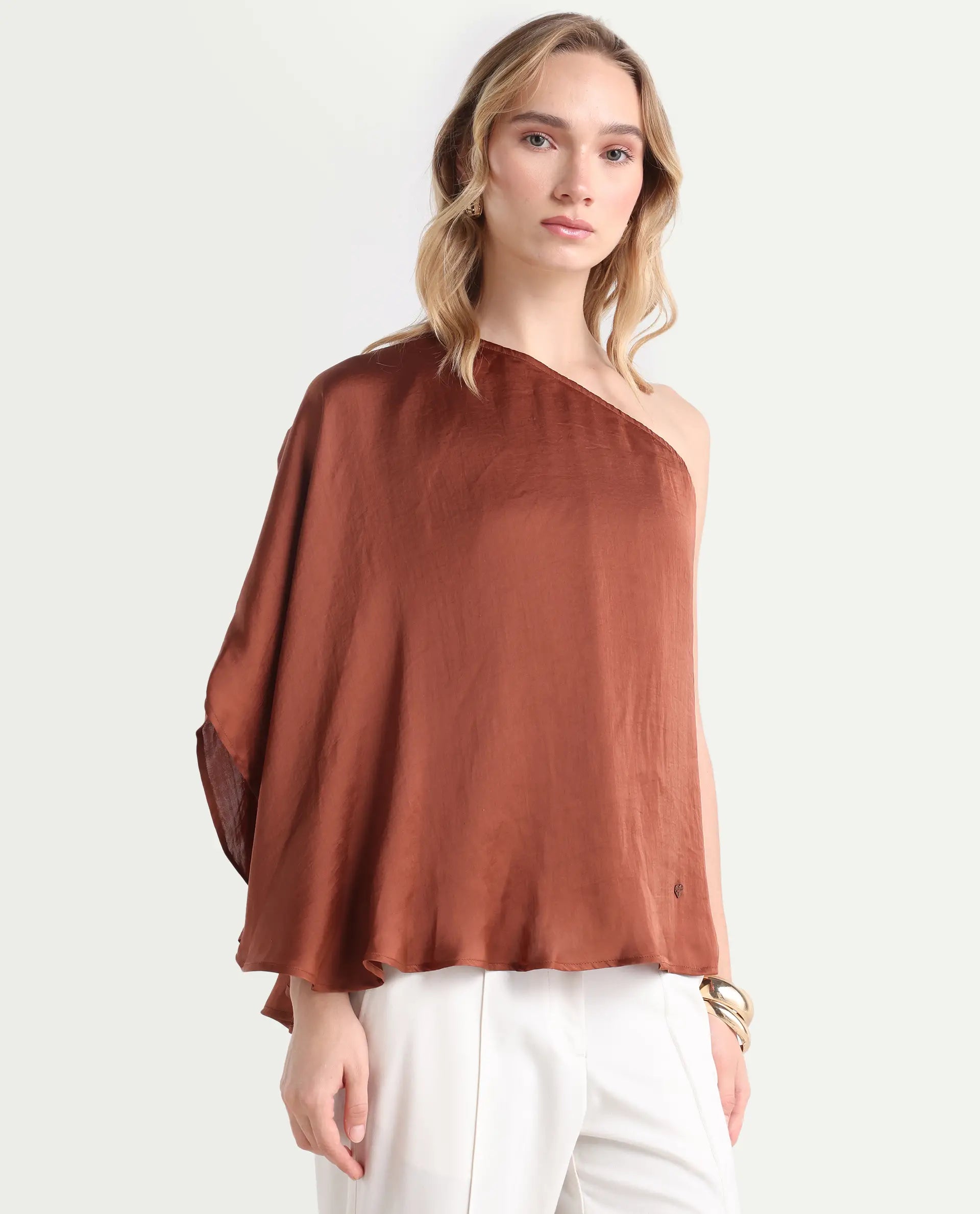 Rareism Women's Ibis Dark Brown Polyester Collarless Plain Flared Sleeve Regular Fit Top