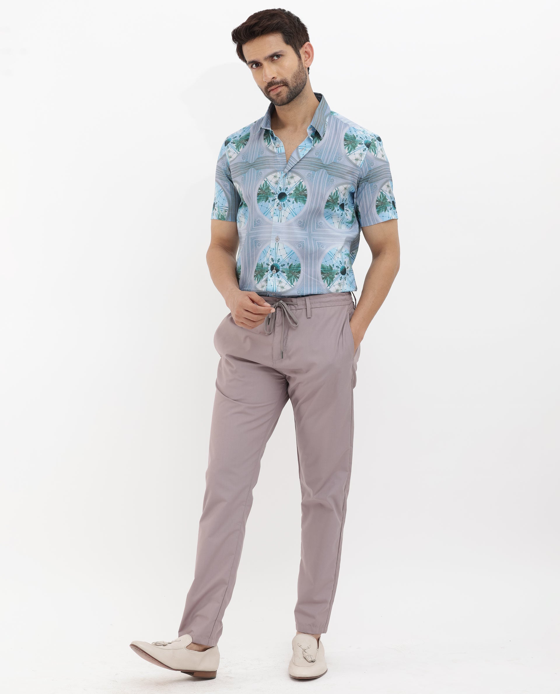 Rare Rabbit Mens Idris Pastel Purple Short Sleeve Tropical Print Shirt
