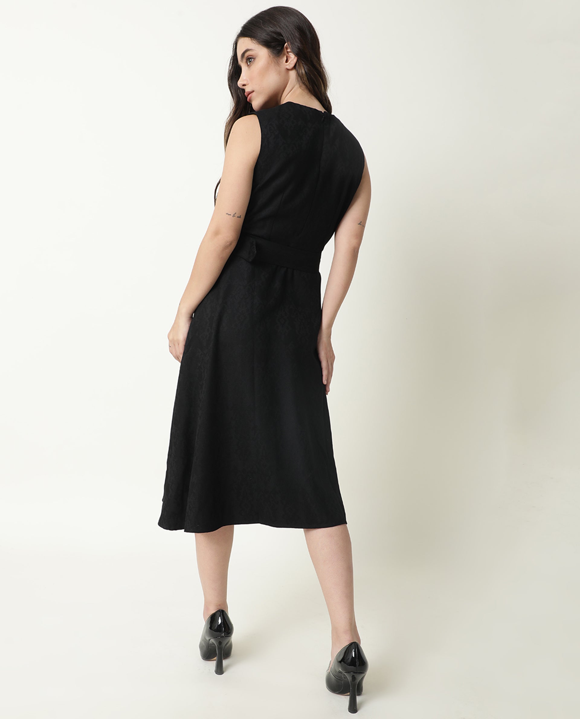 Rareism Women Lacau Black Boat Neck Sleeveless With Fabric Belt Buckle Back Zip Closure Midi Dress