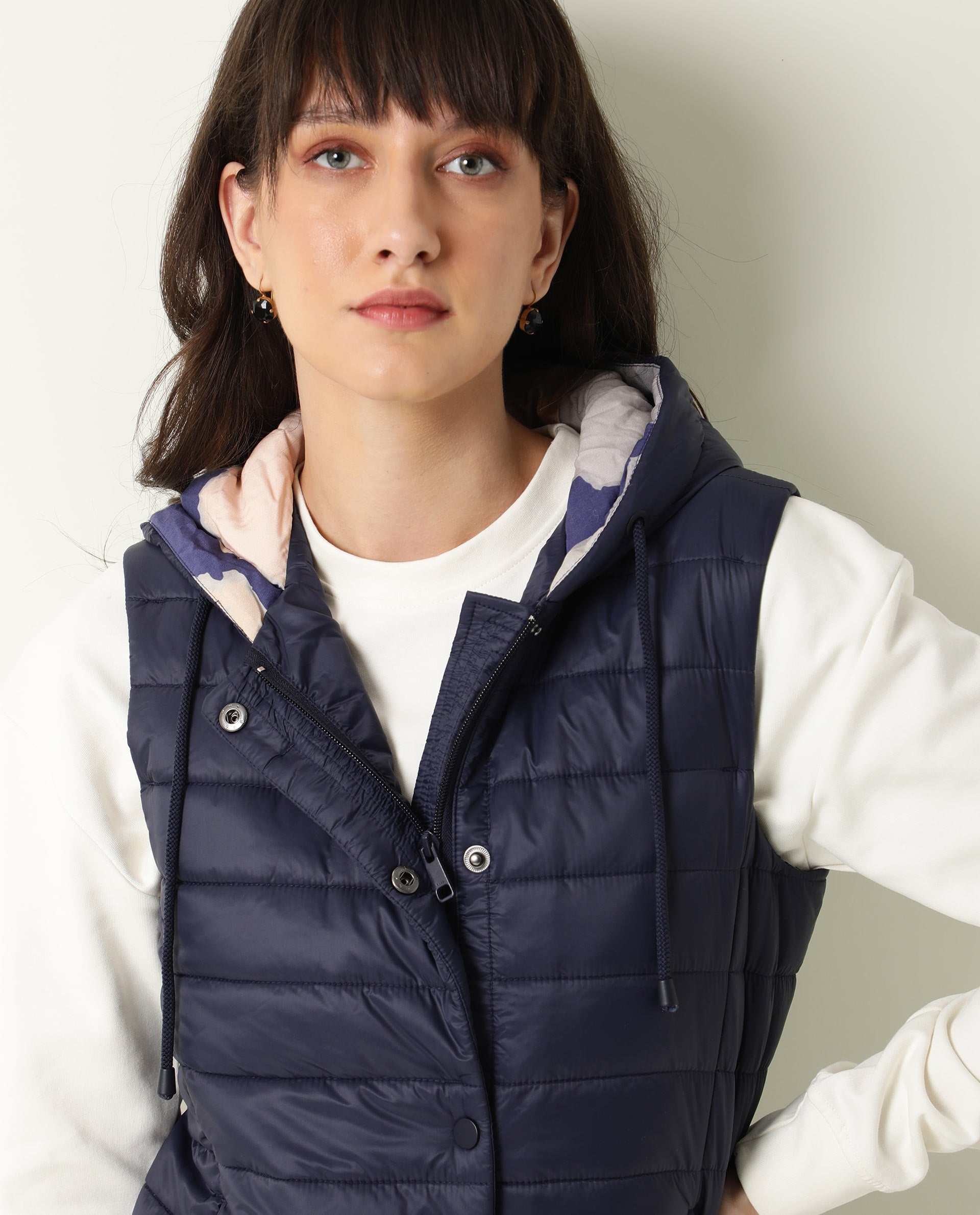 Rareism Women Troop Dark Navy Sleeveless Solid Hooded Jacket