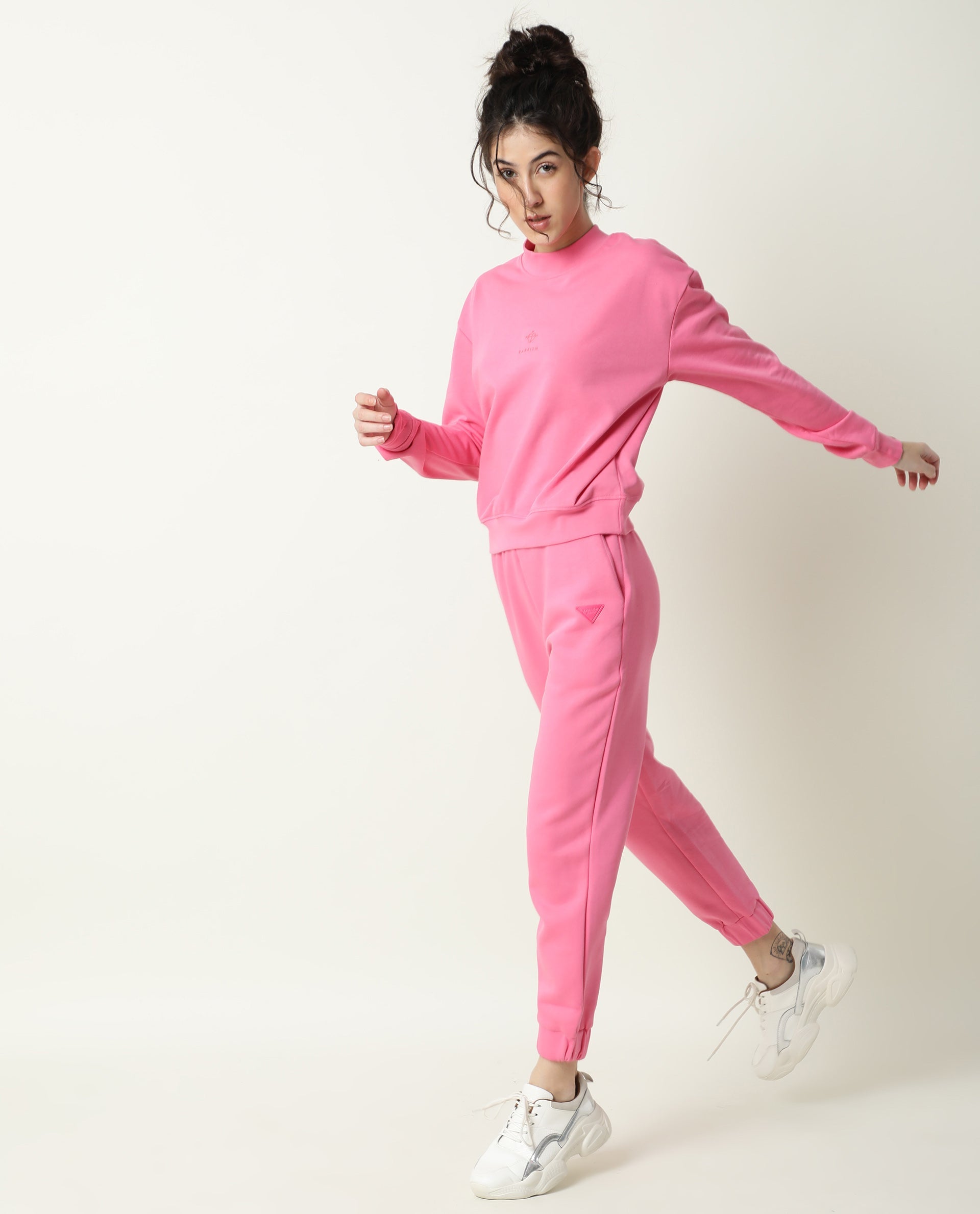 Rareism Women Neo-1 Pink Poly Cotton Fabric Tailored Fit Solid Mid Rise Ankle Length Track Pant