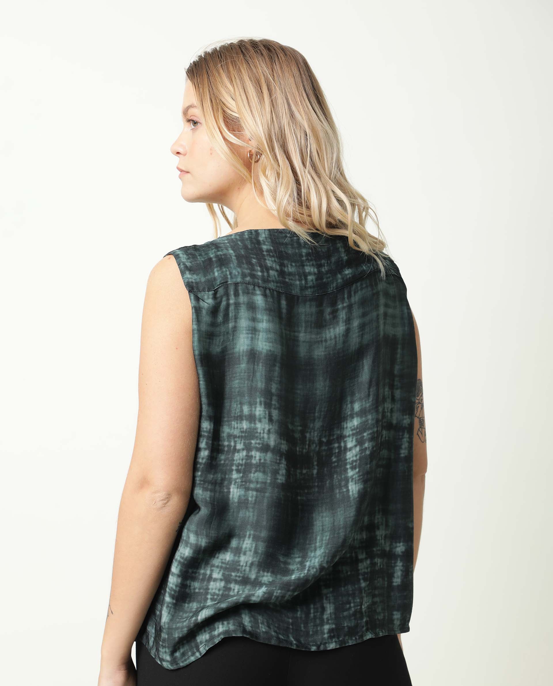 Rareism Women Chiat Green Modal Fabric Relaxed Fit Boat Neck Sleeveless Ombre Top