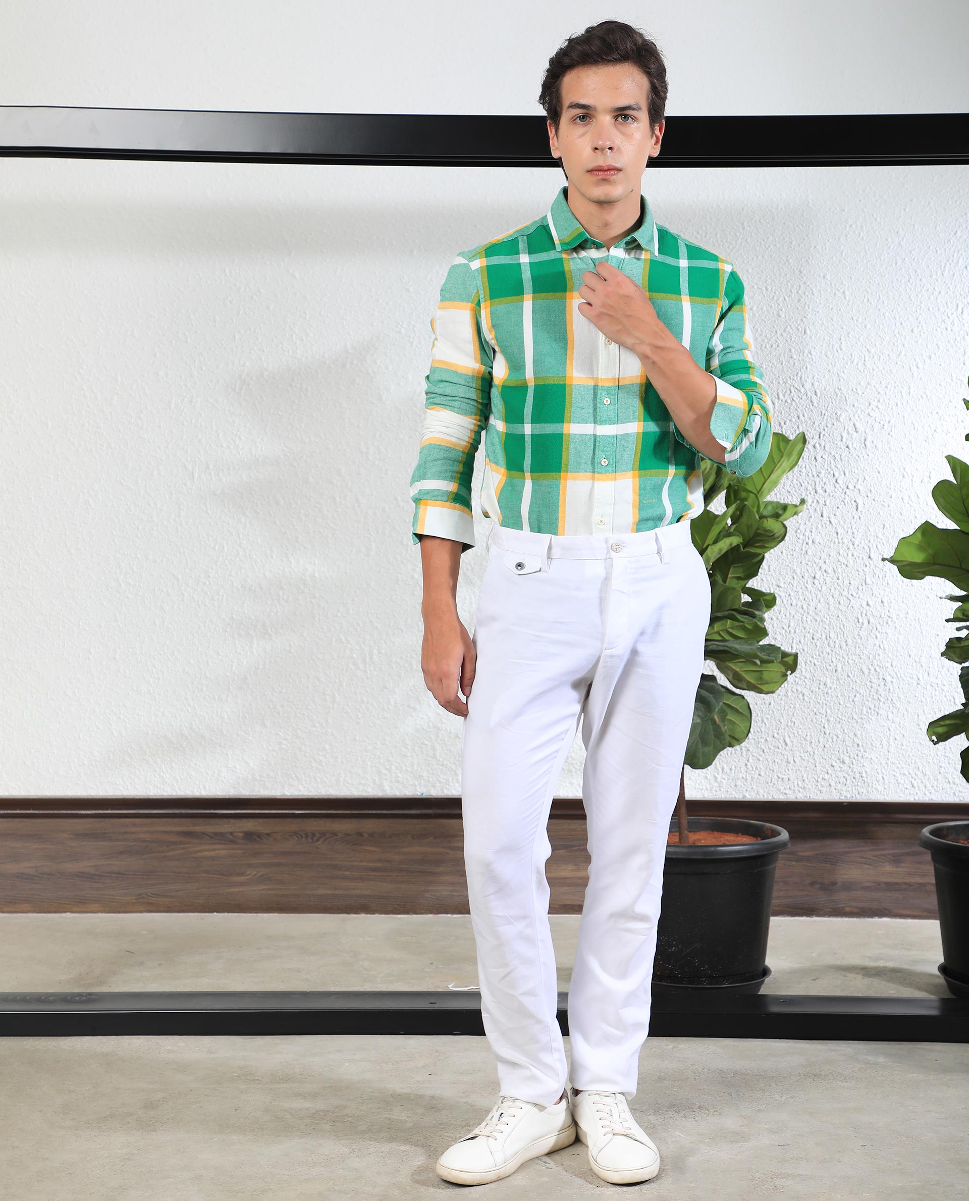 Rare Rabbit Men's Rayo Green Cotton Fabric Full Sleeves Twill Checks Shirt