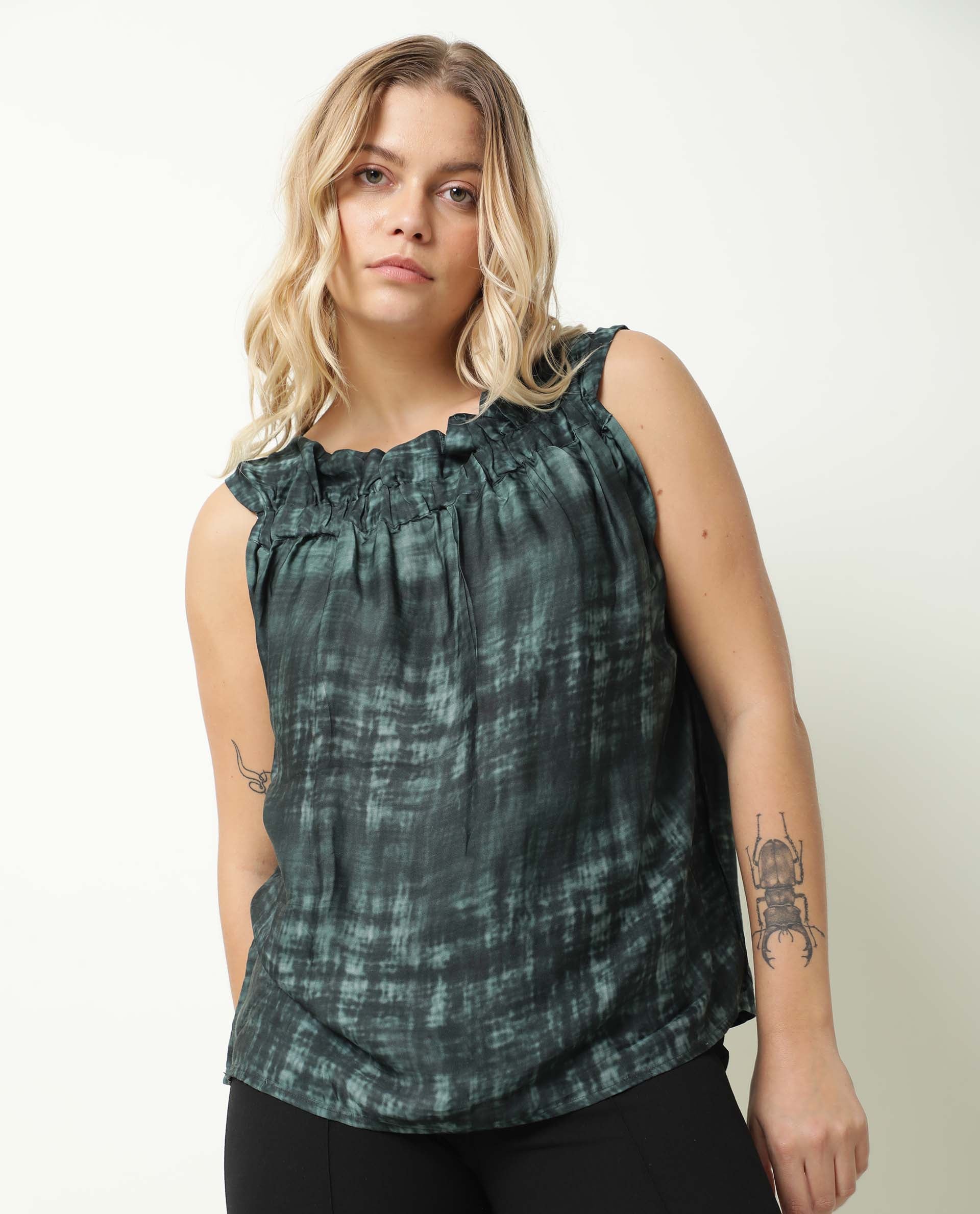 Rareism Women Chiat Green Modal Fabric Relaxed Fit Boat Neck Sleeveless Ombre Top