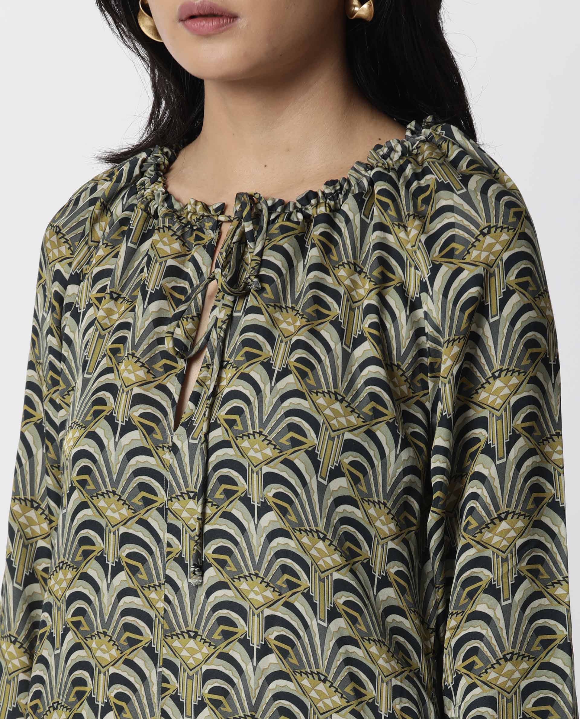 Rareism Women Shlok Green Dress Short Sleeves Printed