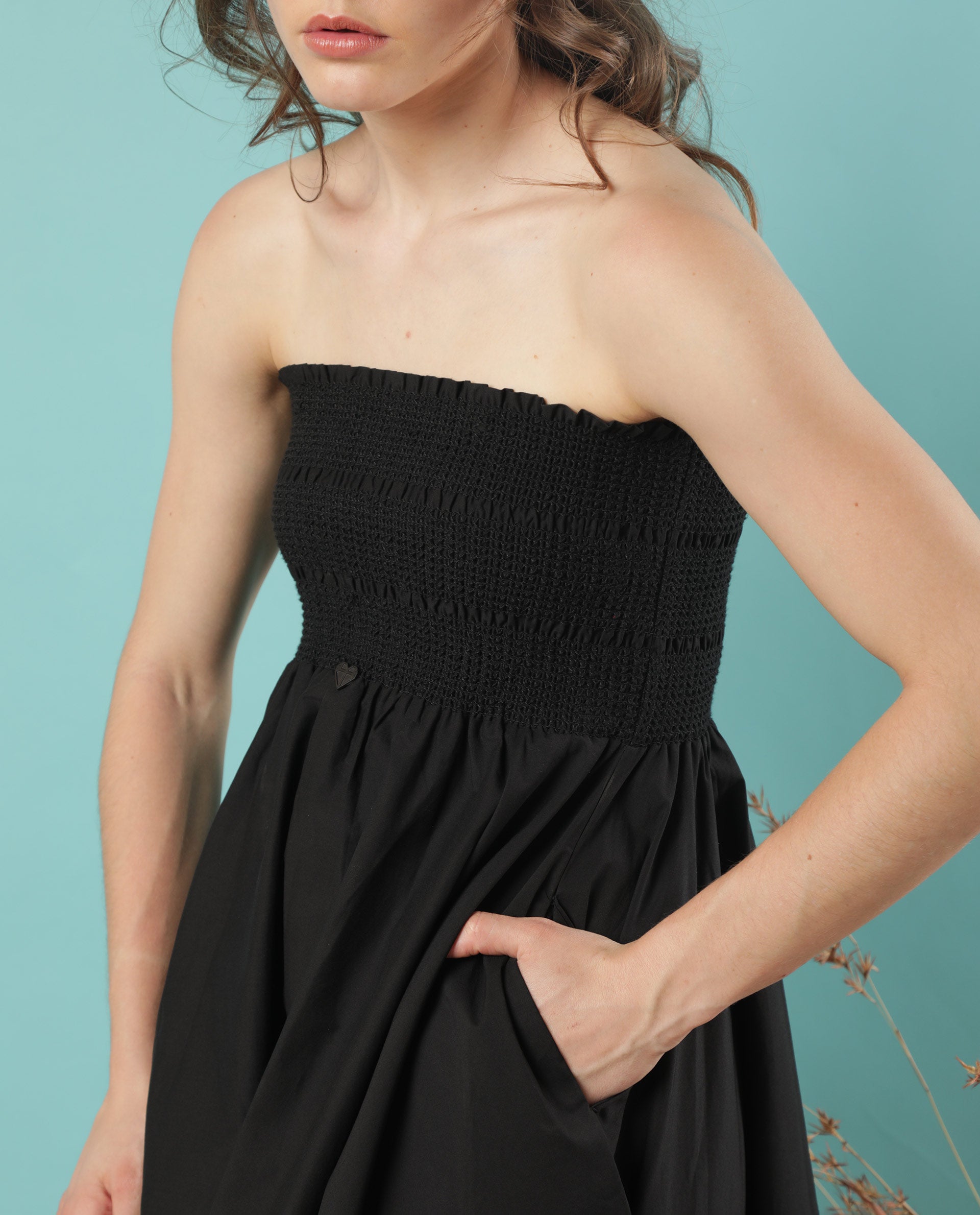 Rareism Women Zozo Black Off Shoulder With Detachable Shoulder Straps And Pockets Smocked Midi Dress