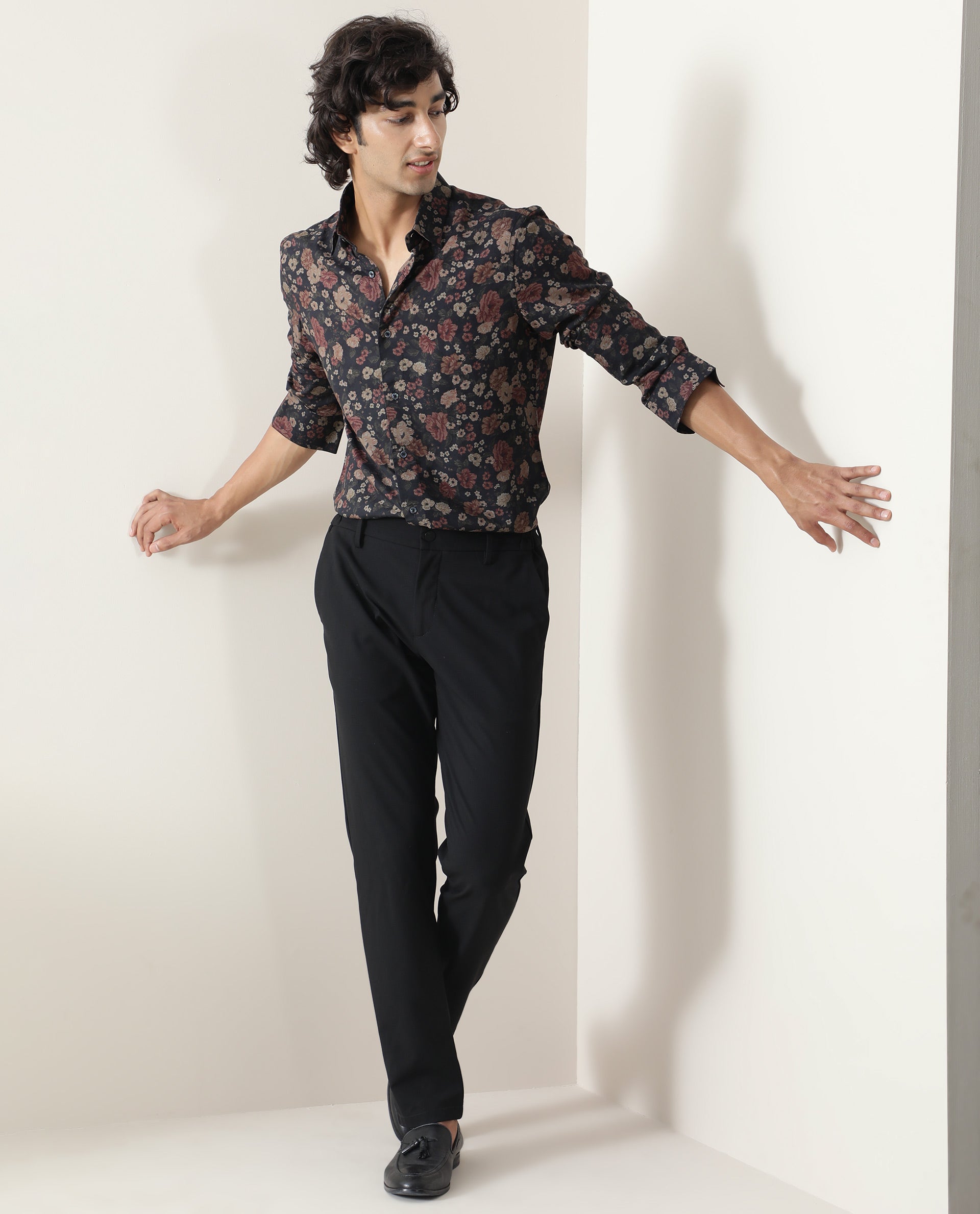 Rare Rabbit Men Vynill Blue Viscose Fabric Full Sleeves Regular Fit Floral Print Shirt