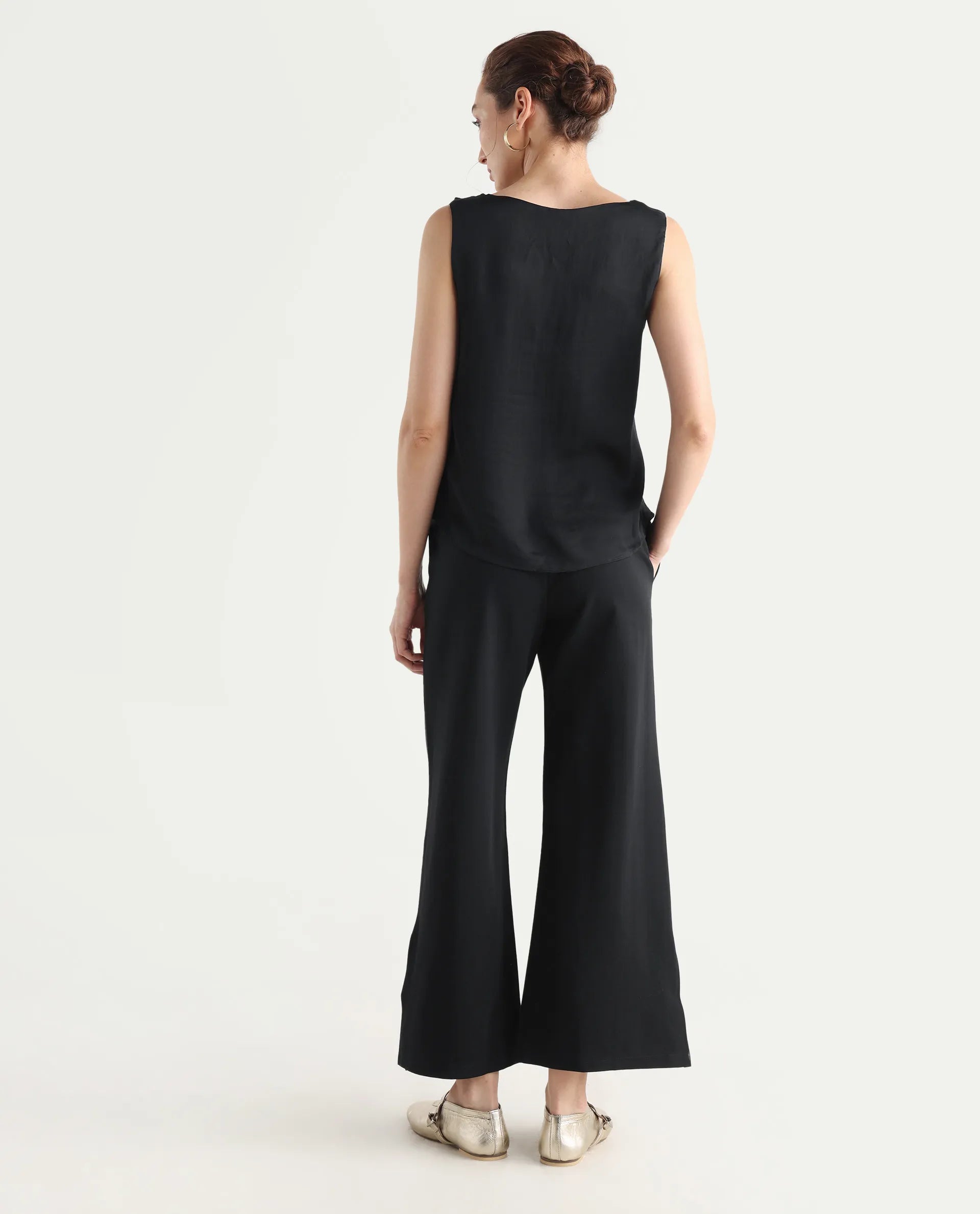 Rareism Women's Jancuri Black Rayon Plain Ankle Length Straight Fit Travel Trouser