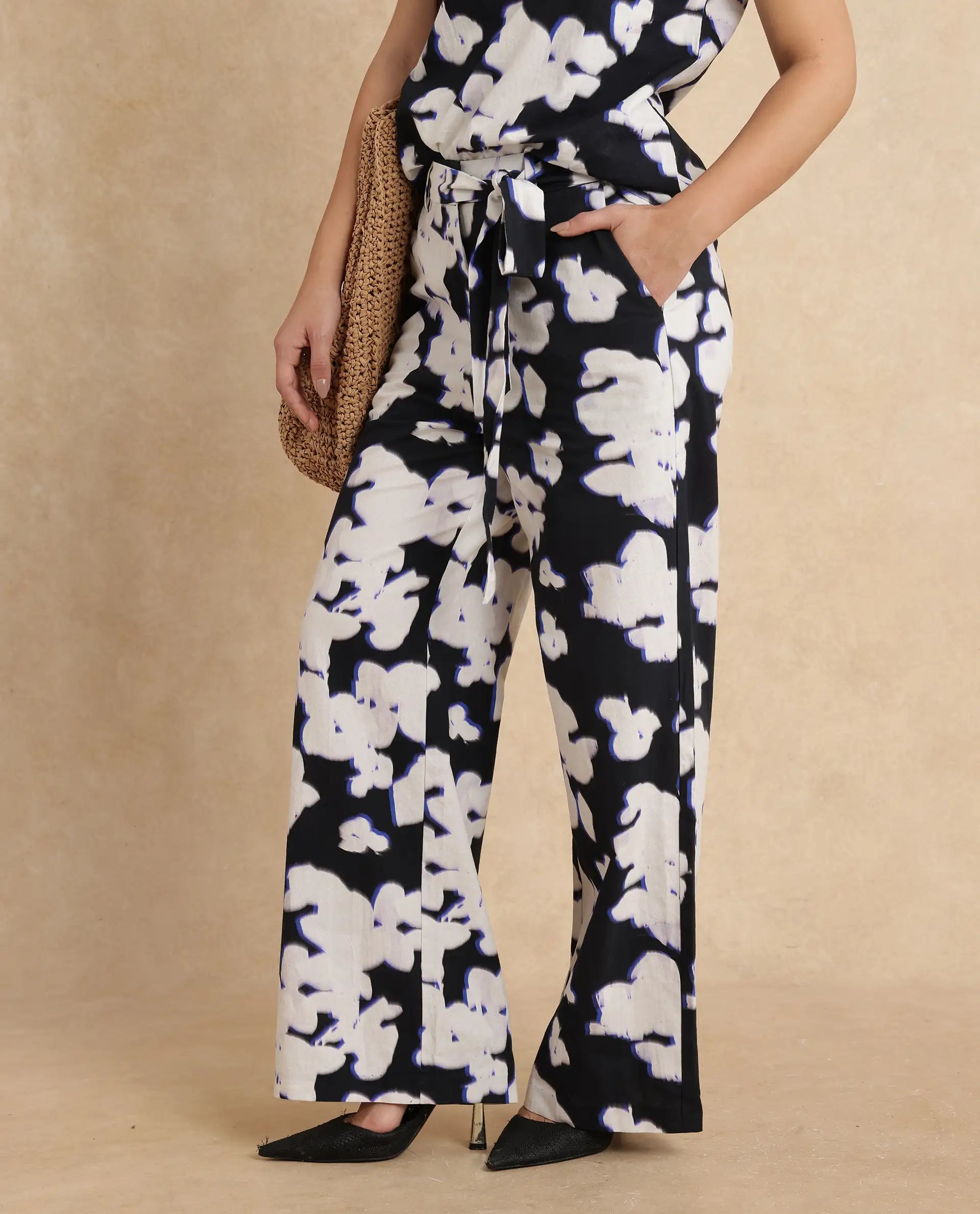 Rareism Women Janfara-B Black Cotton Fabric Wide Fit Ankle Length Abstract Print Trouser