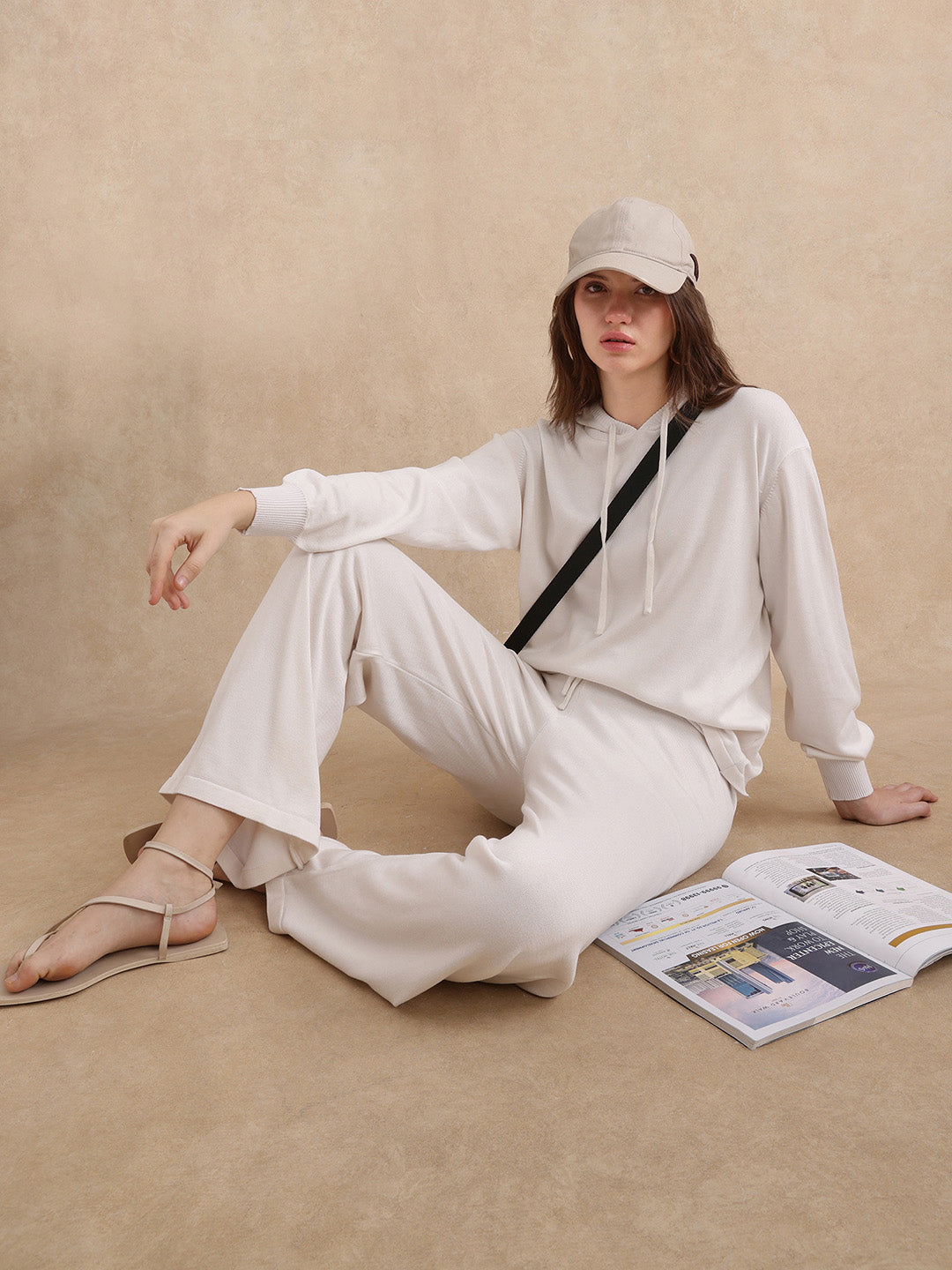 Rareism Women Janfinn-B Off White Viscose Polyester Fabric Tie-Up Closure Wide Fit Plain Trouser