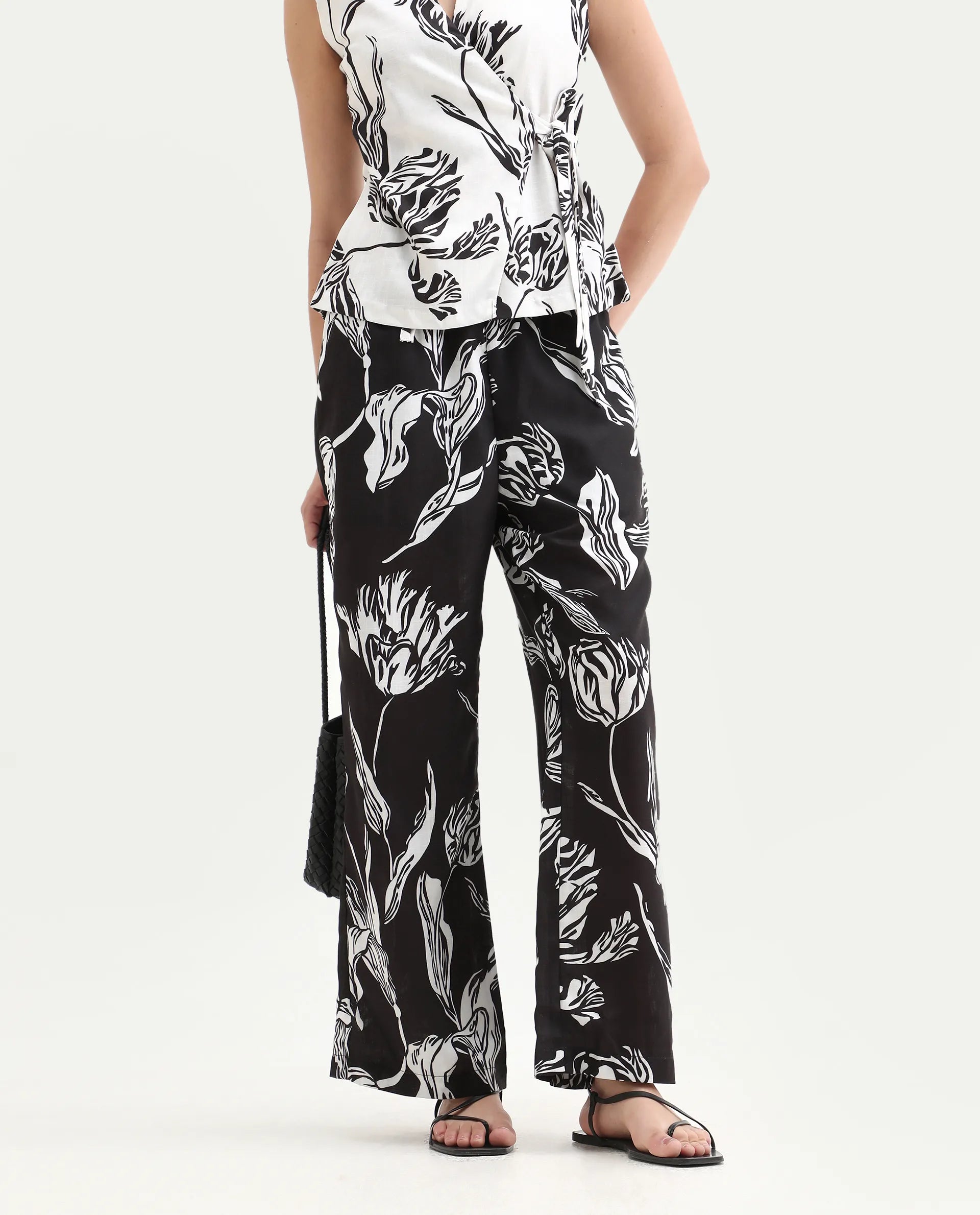 Rareism Women's Janfu B Black Polyester Floral Print Ankle Length Wide Trouser