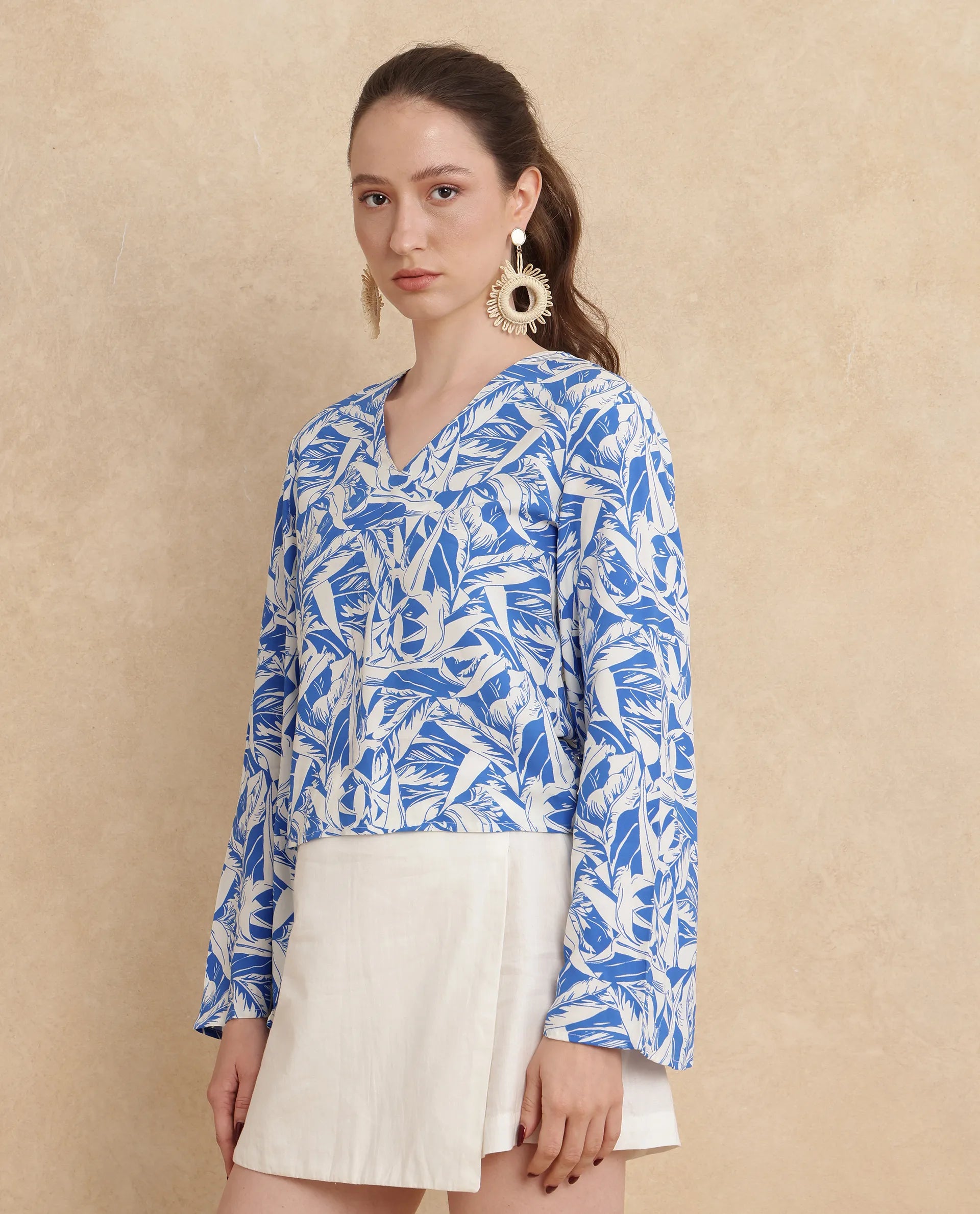 Rareism Women Jankem Light Blue Viscose Fabric Bell Seeves Regular Fit Cropped Abstract Print Top