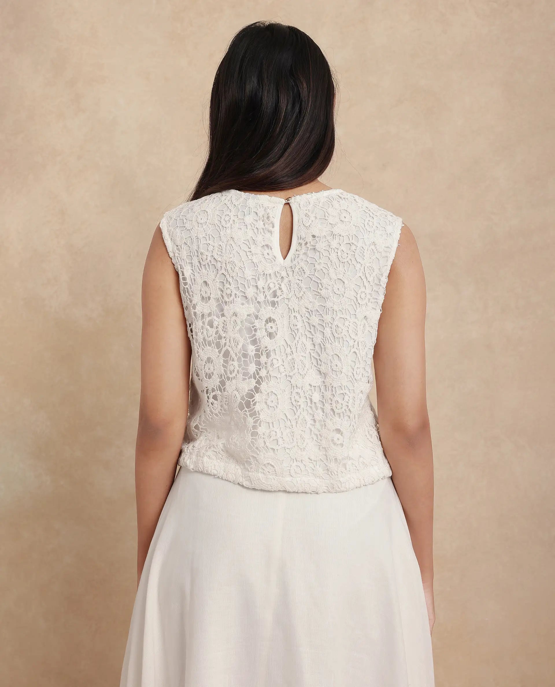 Rareism Women's Janlom T White Cotton Round Neck Abstract Print Sleeveless Crop Boxy Fit Top