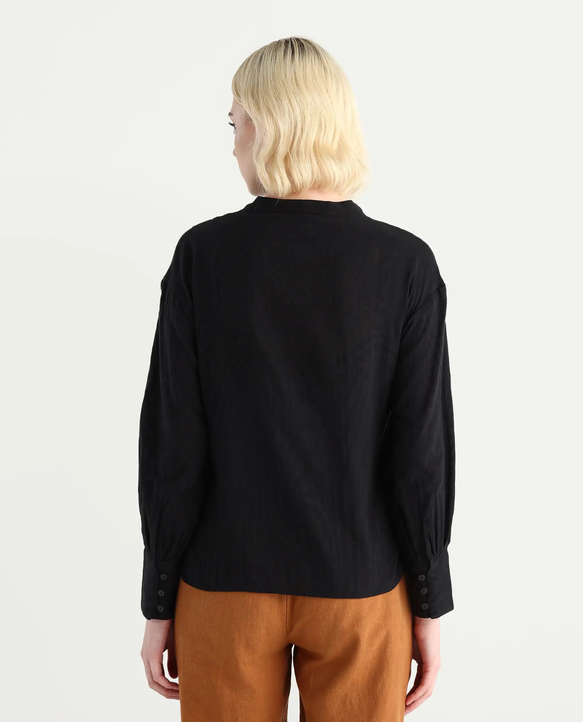 Rareism Women's Janmax Black Cotton Mandarin Collar Plain Cuffed Sleeve Regular Fit Top