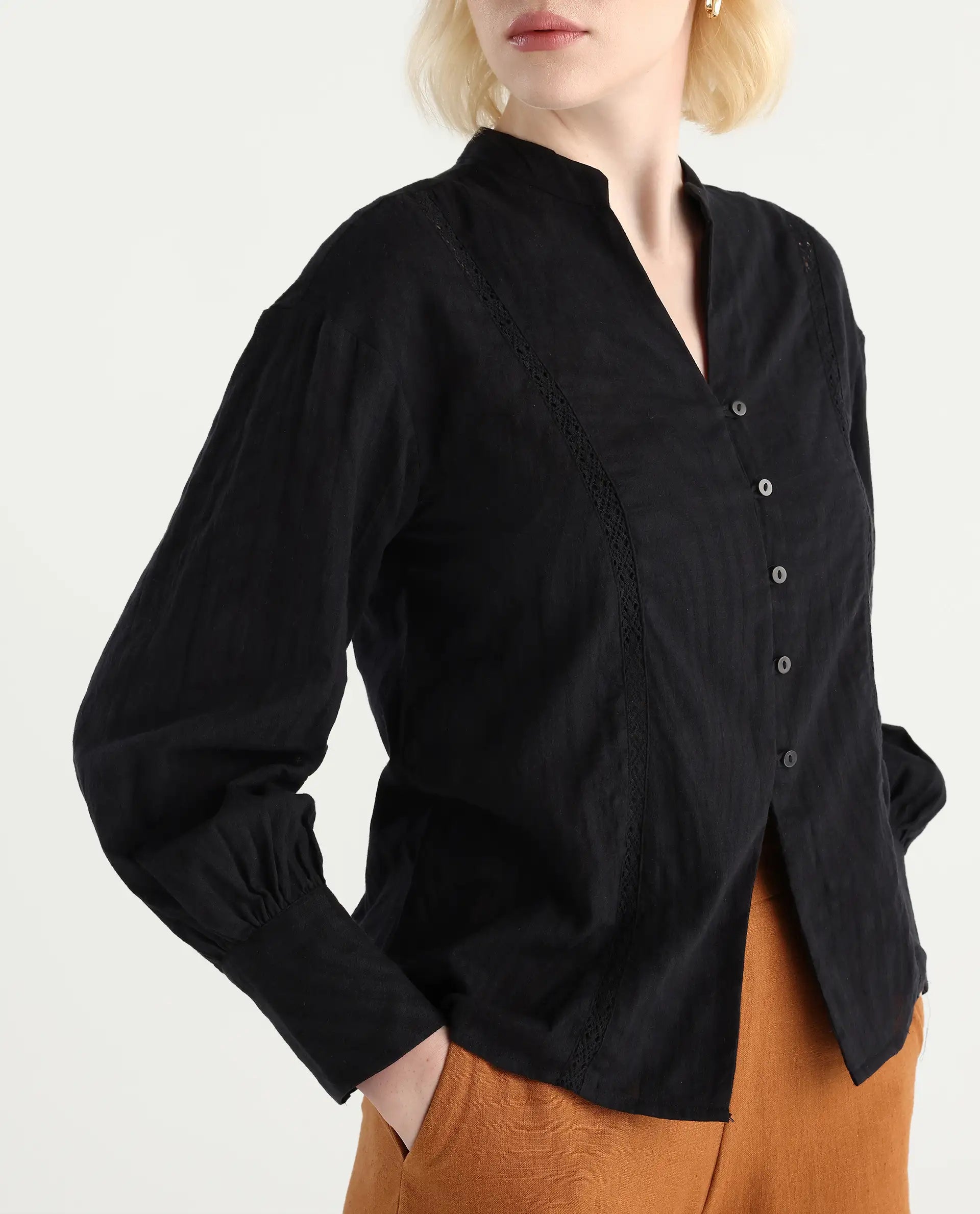 Rareism Women's Janmax Black Cotton Mandarin Collar Plain Cuffed Sleeve Regular Fit Top