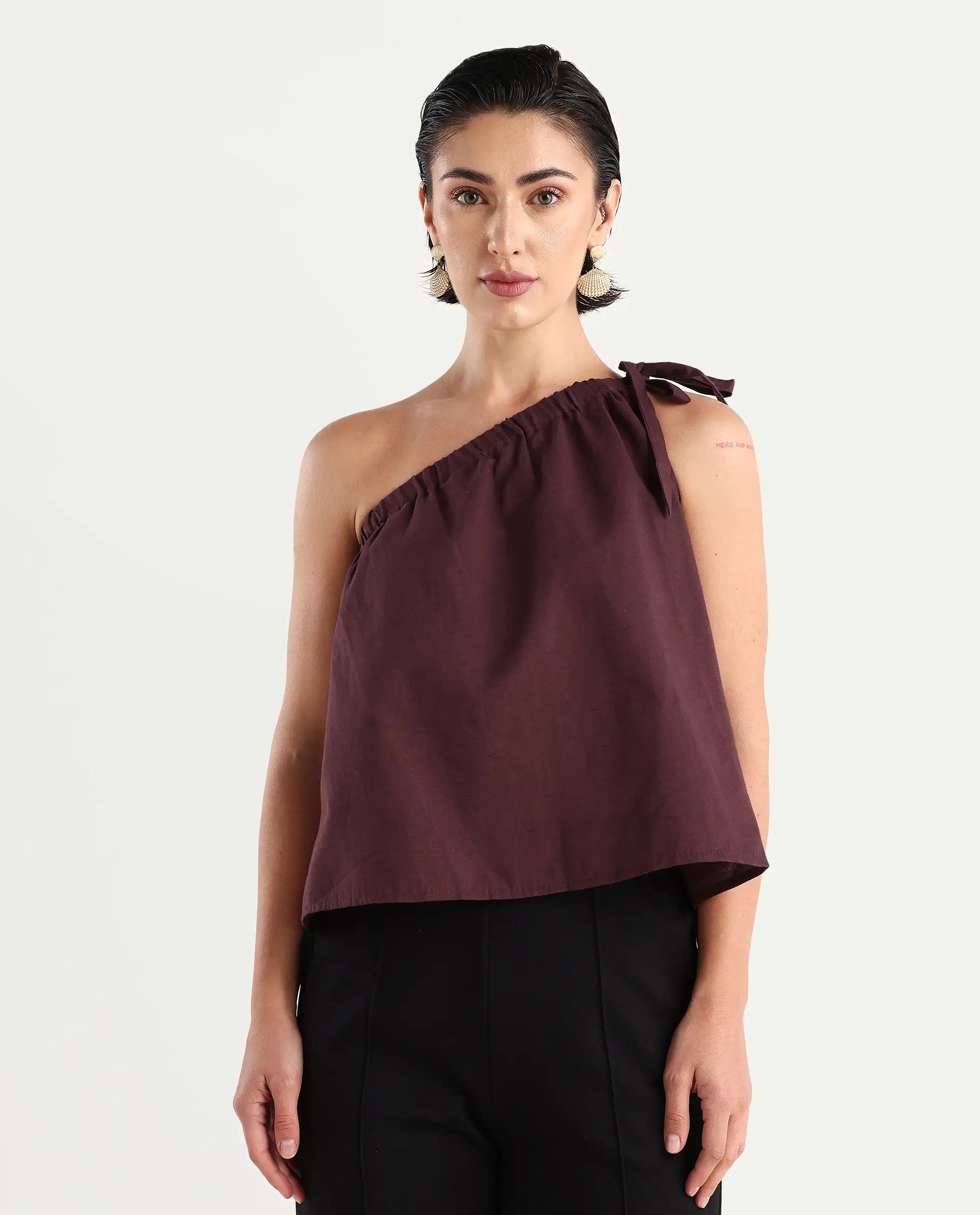 Rareism Women's Jarza Maroon Cotton Blend One Shoulder Plain One Shoulder Crop Regular Fit Top