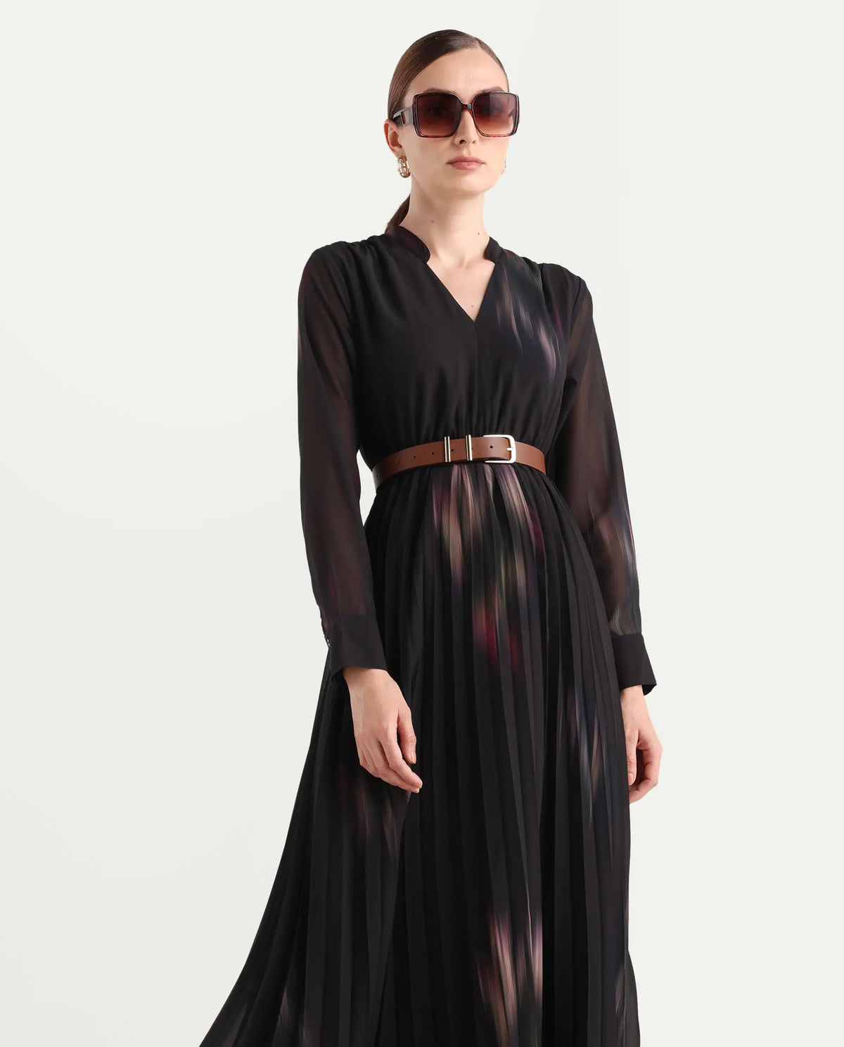 Rareism Women Jencoso Black Cuffed Sleeve V-Neck Flared Maxi Printed Dress