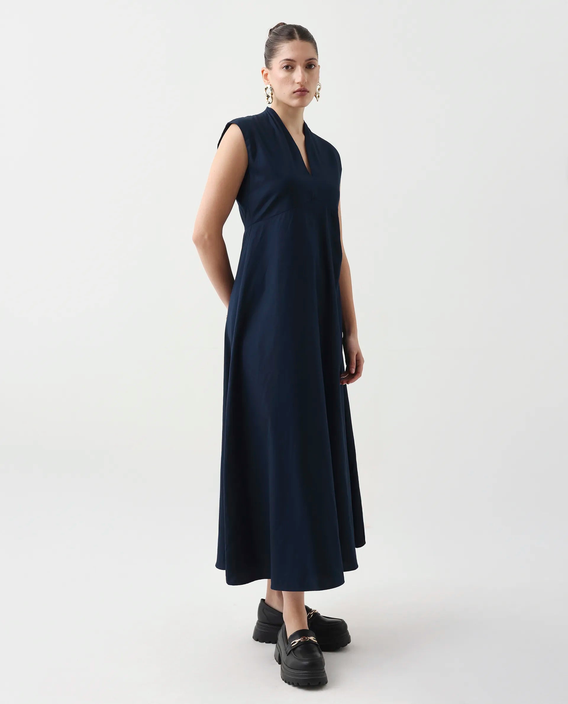 Rareism Women's Jenshi Navy Cotton Blend V-Neck Fit And Flare Plain Dress