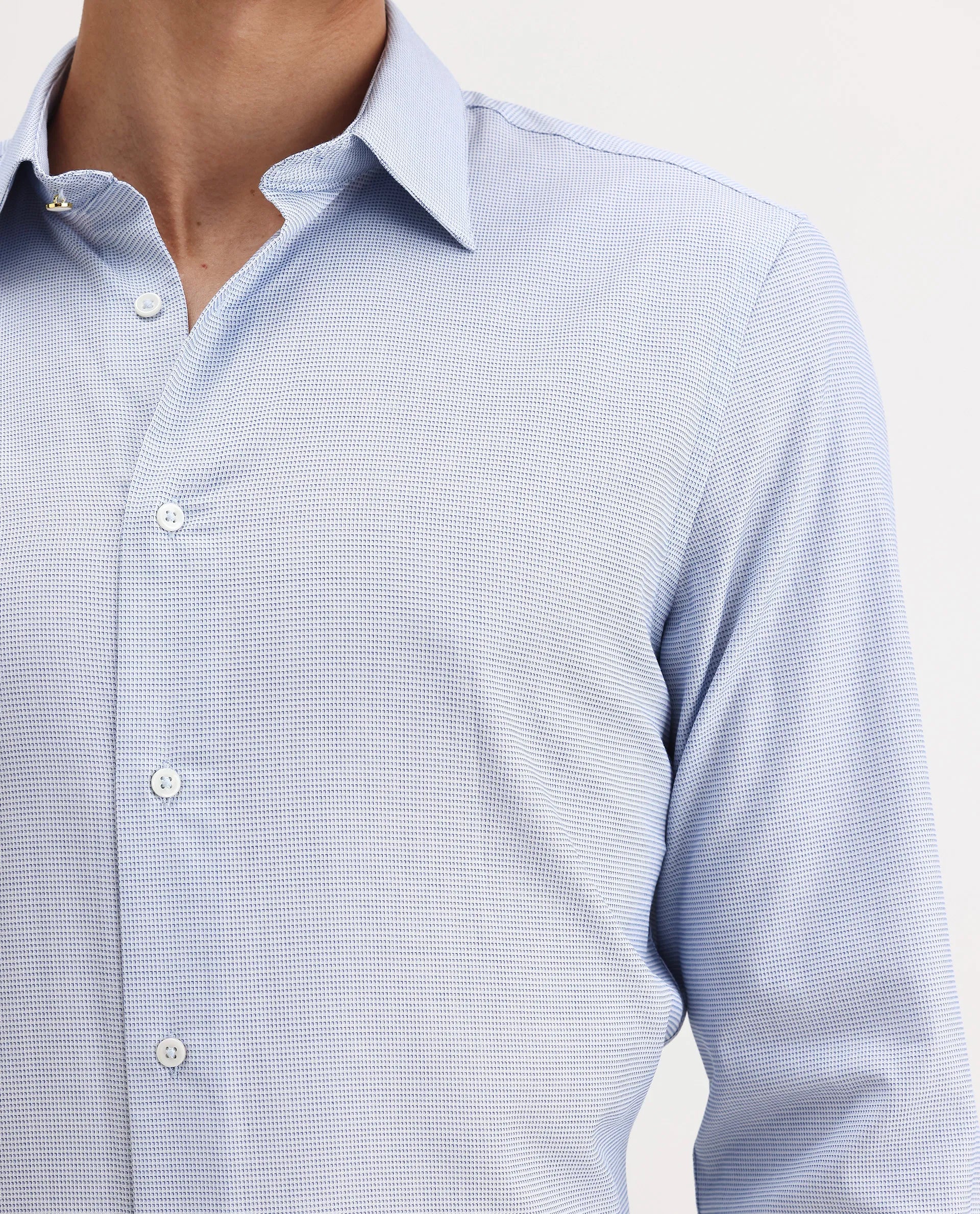 Rare Rabbit Men's Jnby Light Blue Cotton Plain Regular Fit Full Sleeve Collared Shirt