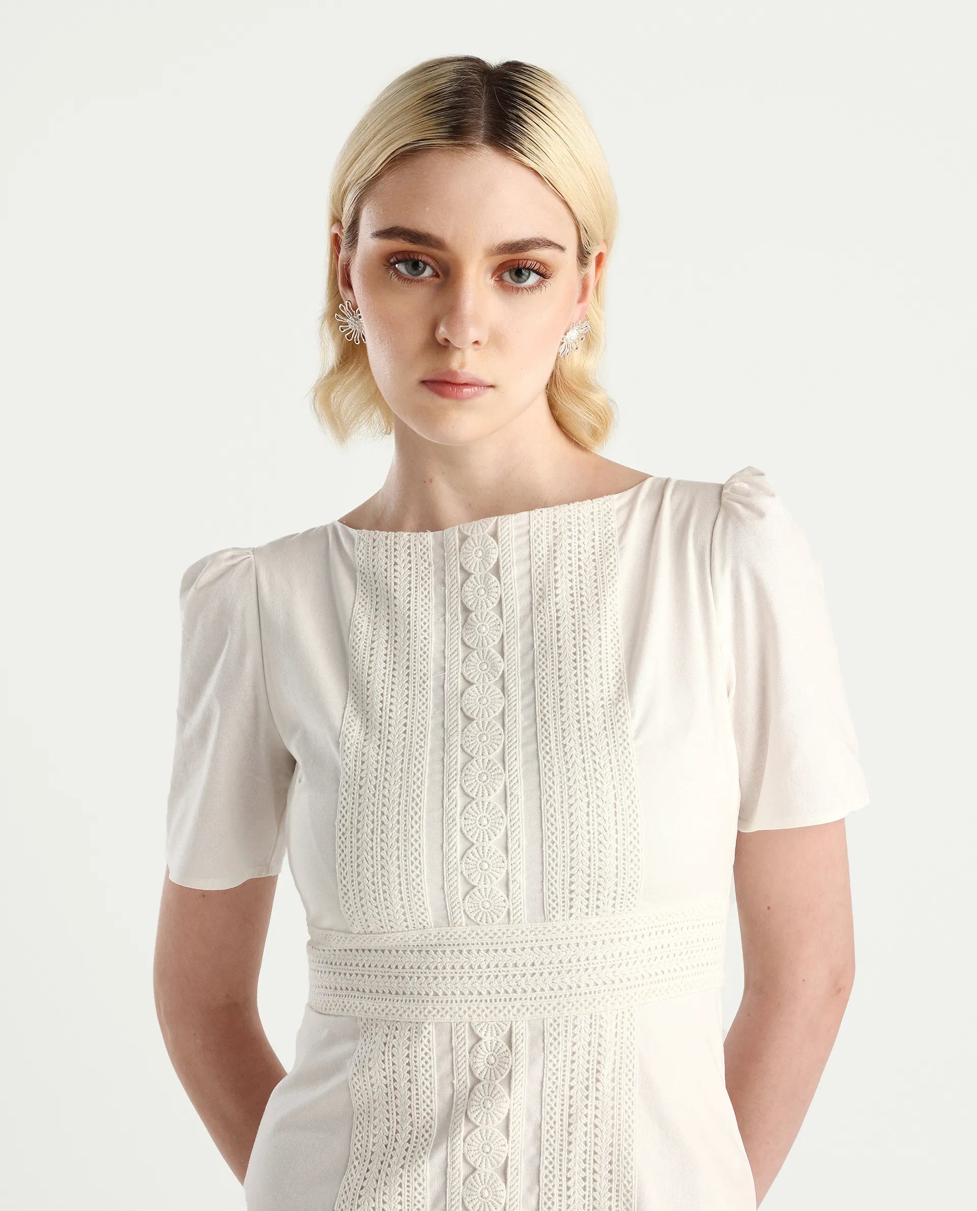 Rareism Women's Jubag Off White Cotton Blend Round Neck Fitted Plain Dress