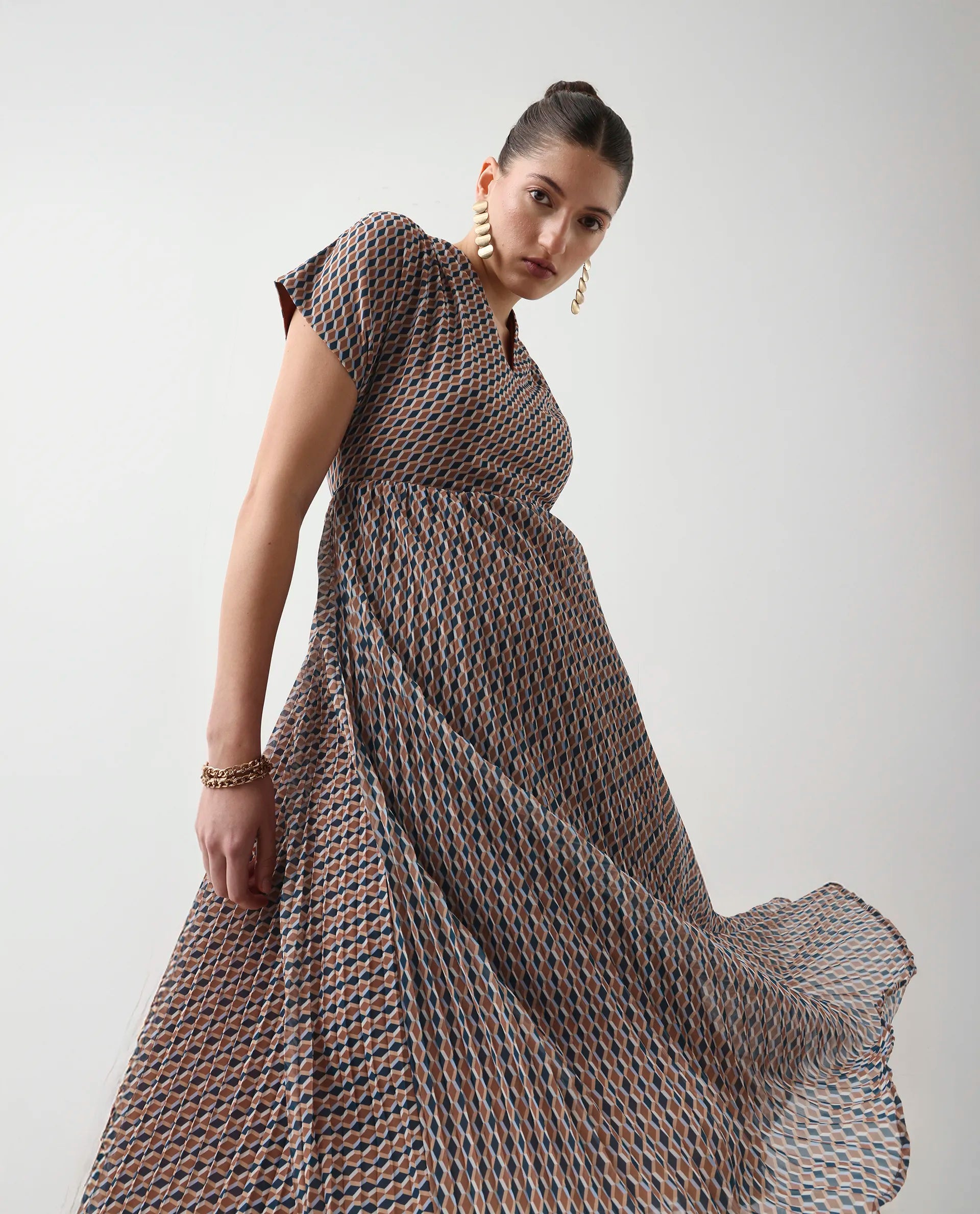 Rareism Women's Jurem Multi Polyester V-Neck Fit And Flare Printed Dress