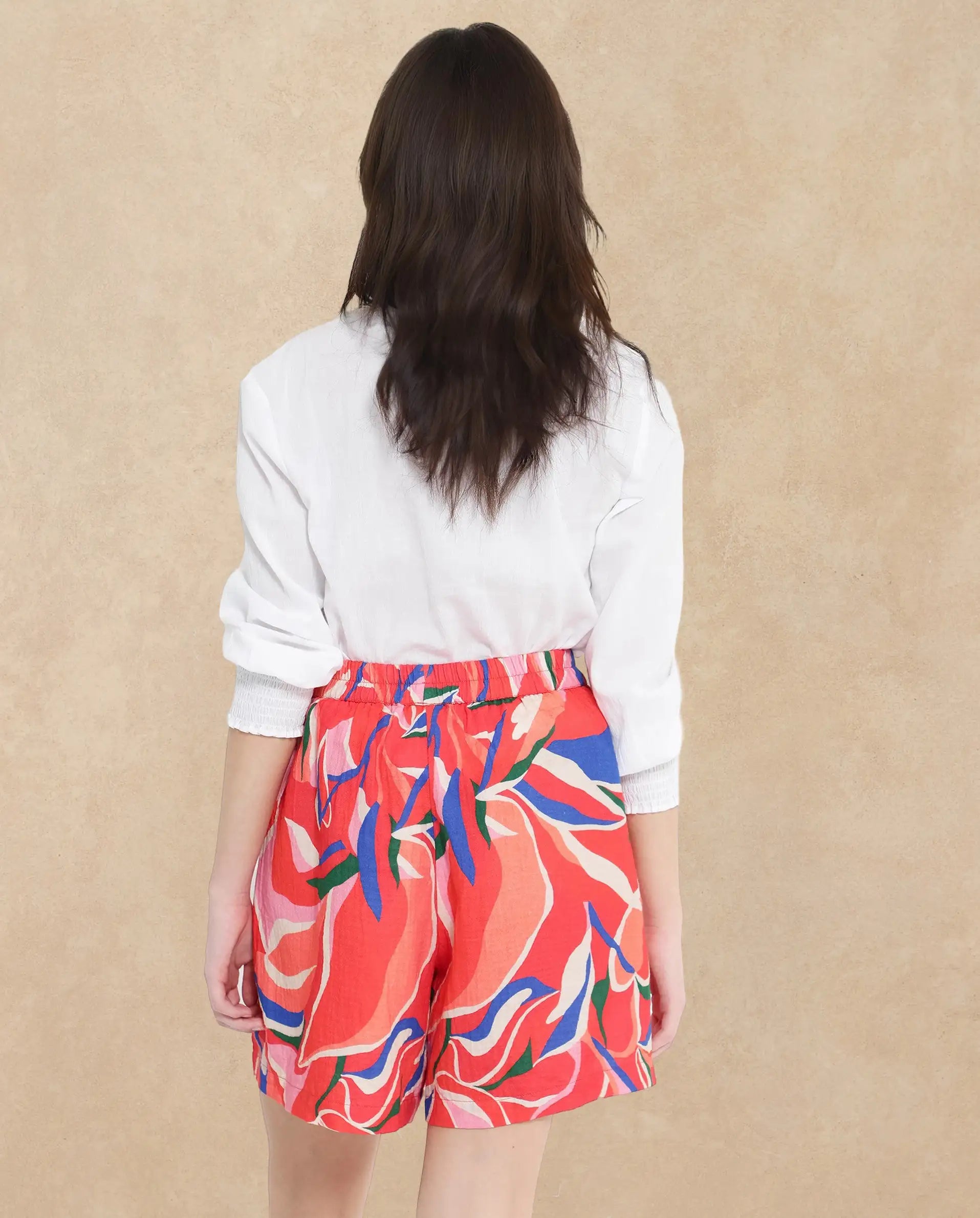 Rareism Women Kabuto-B Multi Cotton Fabric Relaxed Fit Mini Abstract Print Shorts