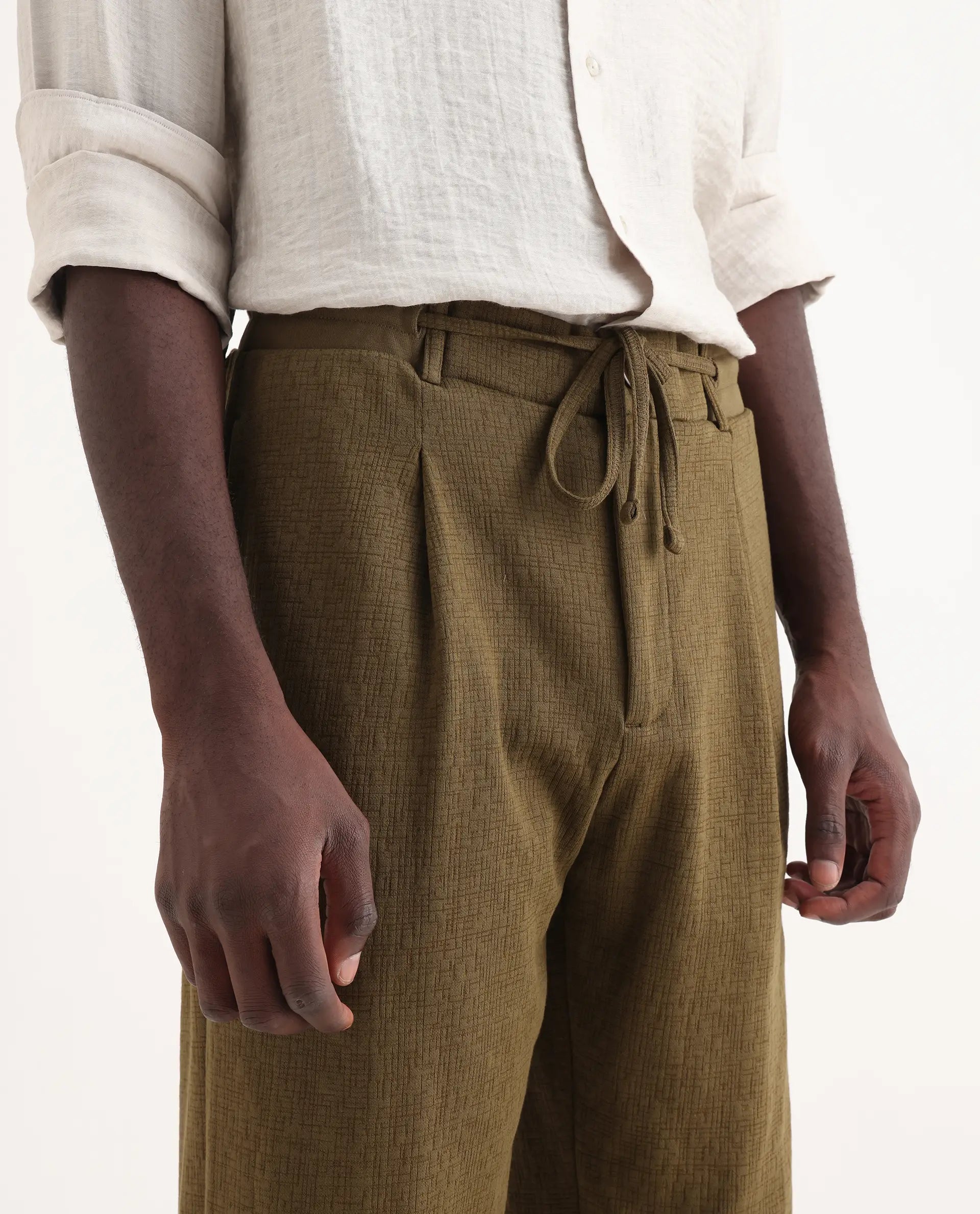 Rare Rabbit Men's Keloe Olive Cotton Blend Plain Relaxed Fit Trouser