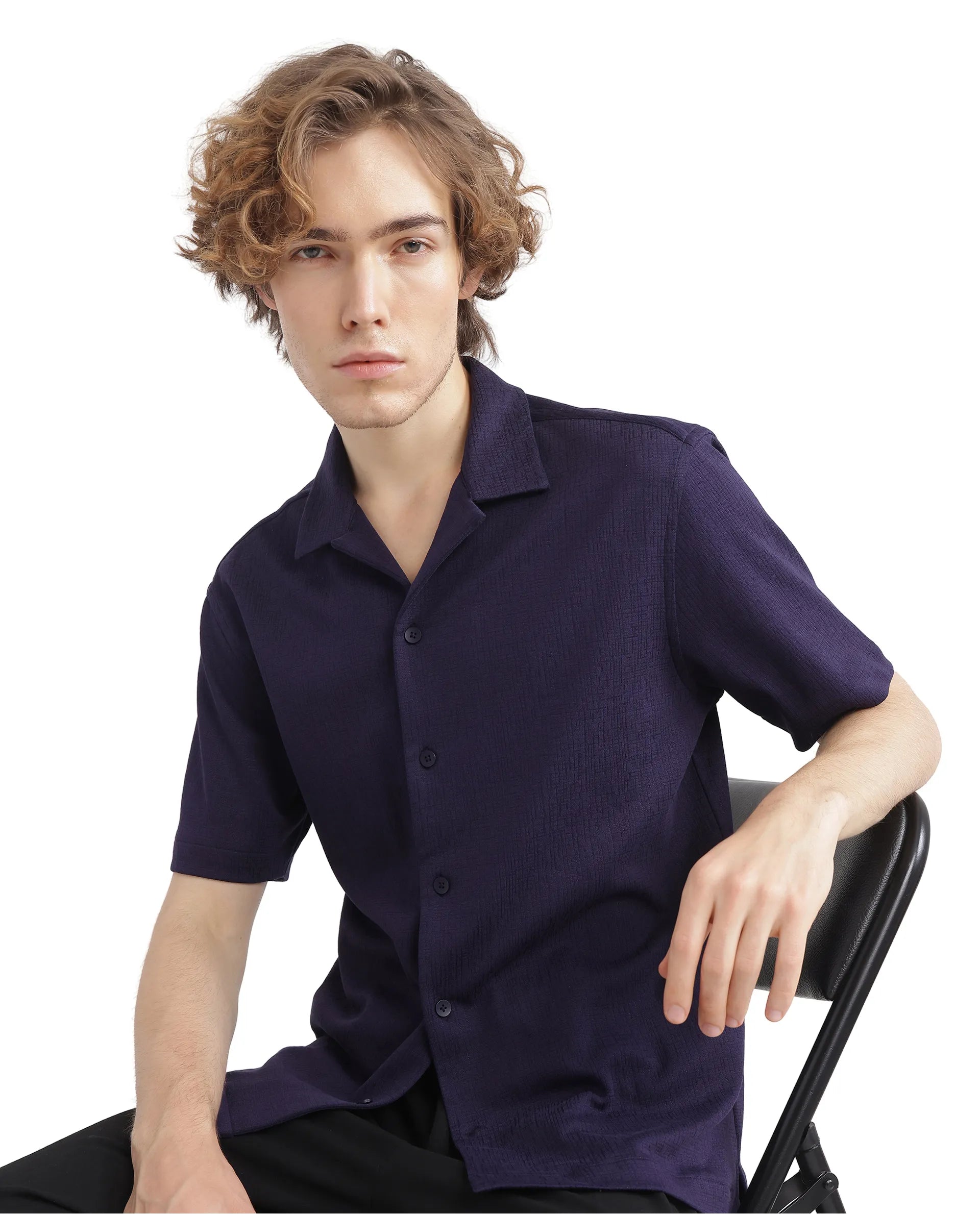 Rare Rabbit Men Kelos-Ss Dark Purple Short Sleeve Collared Neck Plain Shirt