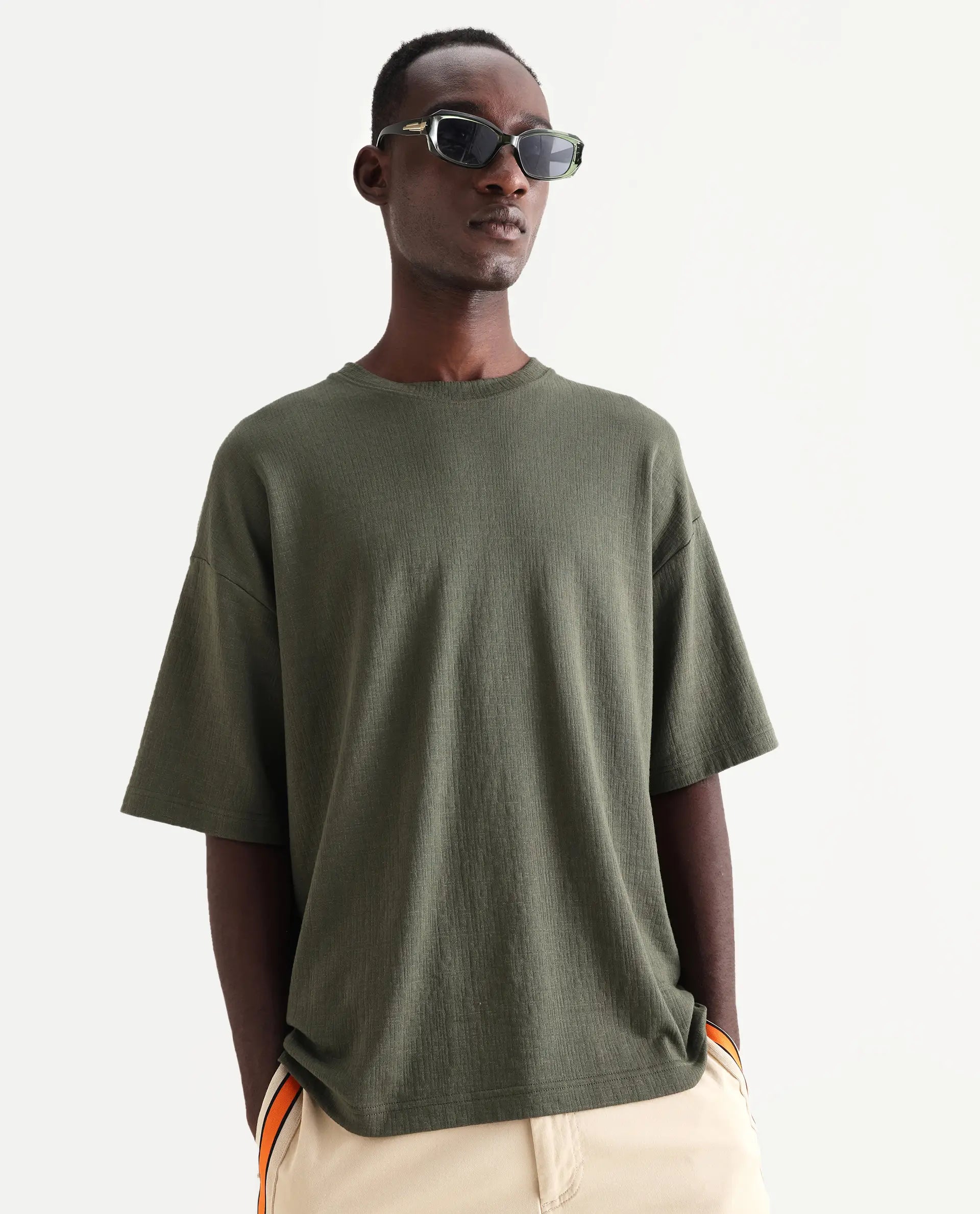 Rare Rabbit Men's Kelos Olive Cotton Blend Plain Oversized Fit Half Sleeve Crew Neck T-Shirt