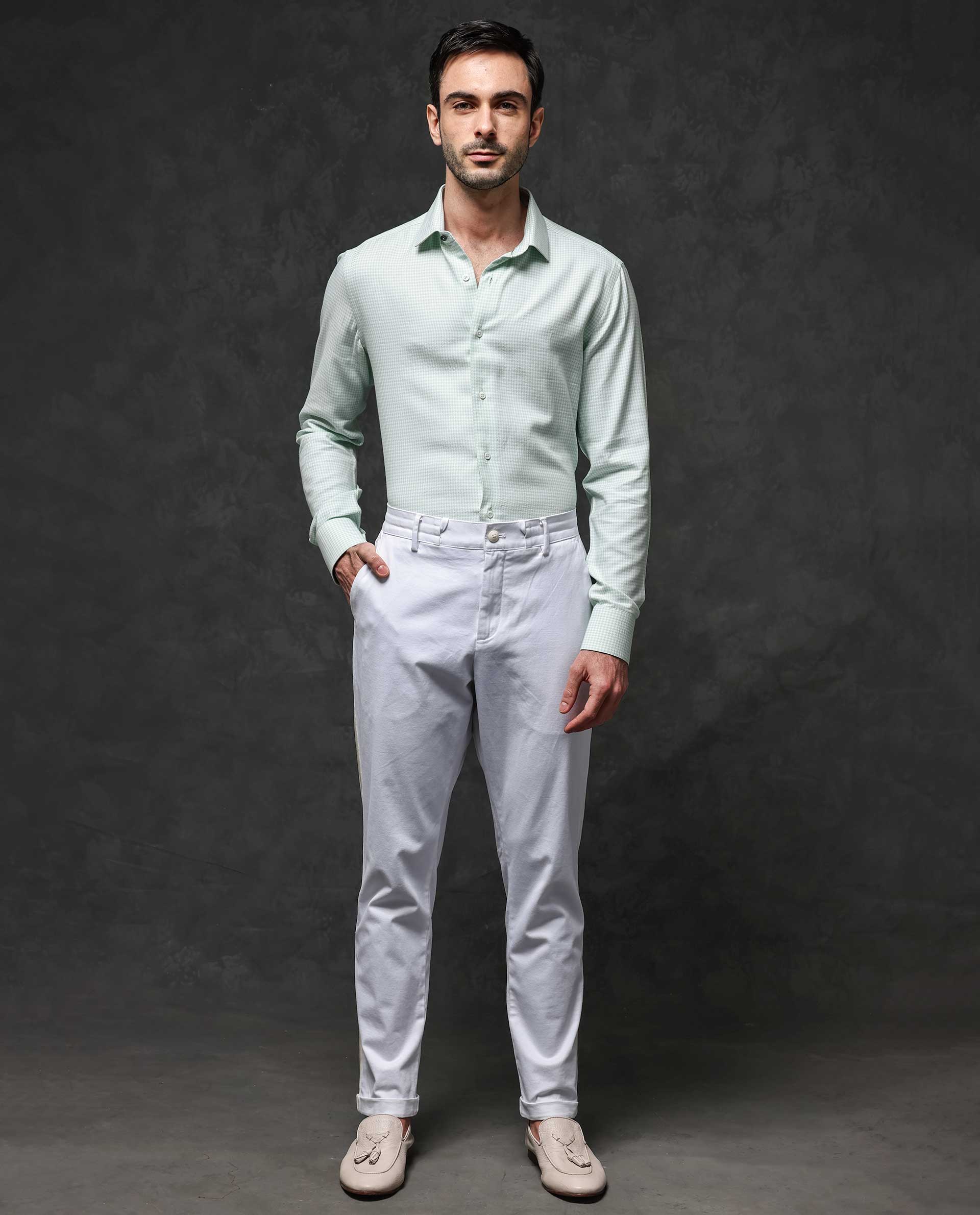 Rare Rabbit Mens Kinate Pastel Green Full Sleeve Solid Houndstooth Check Shirt