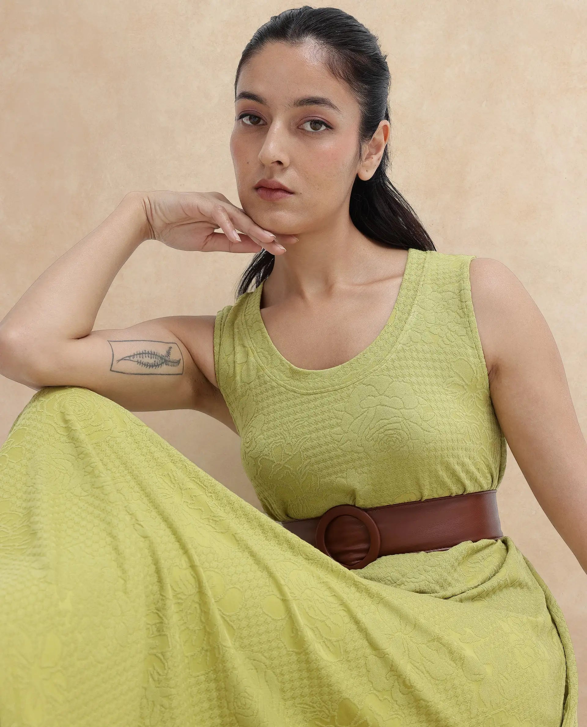 Rareism Women Kisame Light Green Sleeveless Crew Neck Relaxed Fit Plain Midi Dress