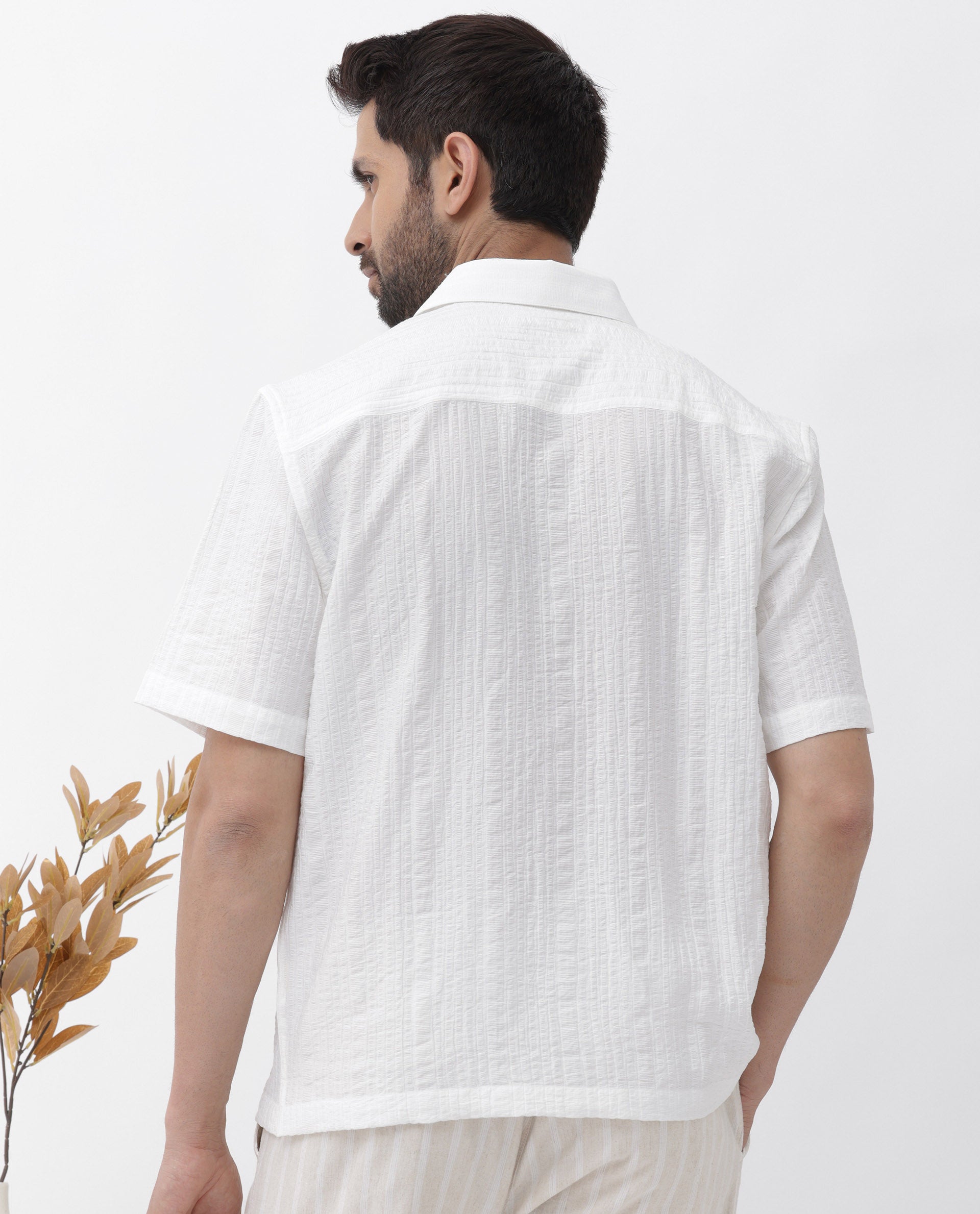 Rare Rabbit Men's Kith White Viscose Nylon Fabric Short Sleeves Boxy Fit Structured Stripe Shirt