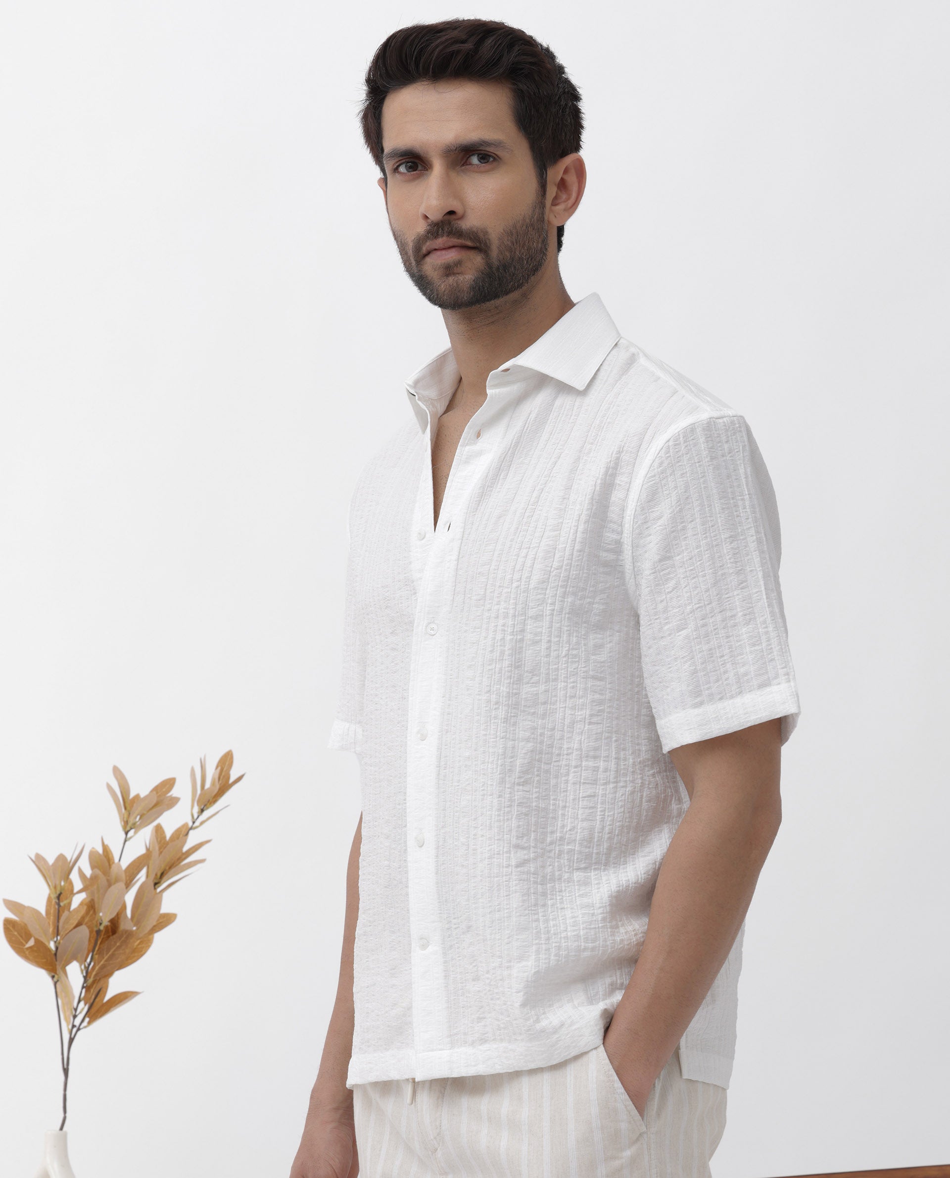 Rare Rabbit Men's Kith White Viscose Nylon Fabric Short Sleeves Boxy Fit Structured Stripe Shirt