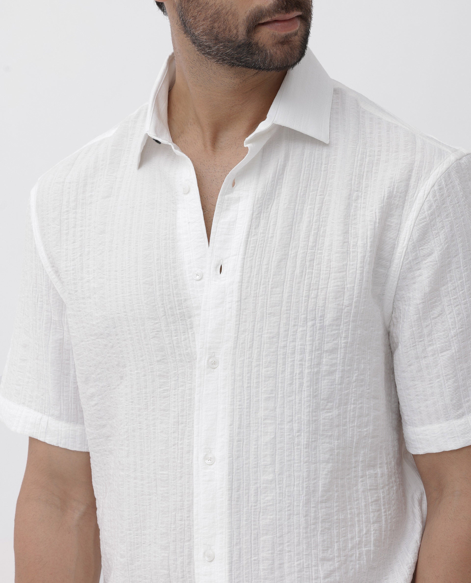 Rare Rabbit Men's Kith White Viscose Nylon Fabric Short Sleeves Boxy Fit Structured Stripe Shirt