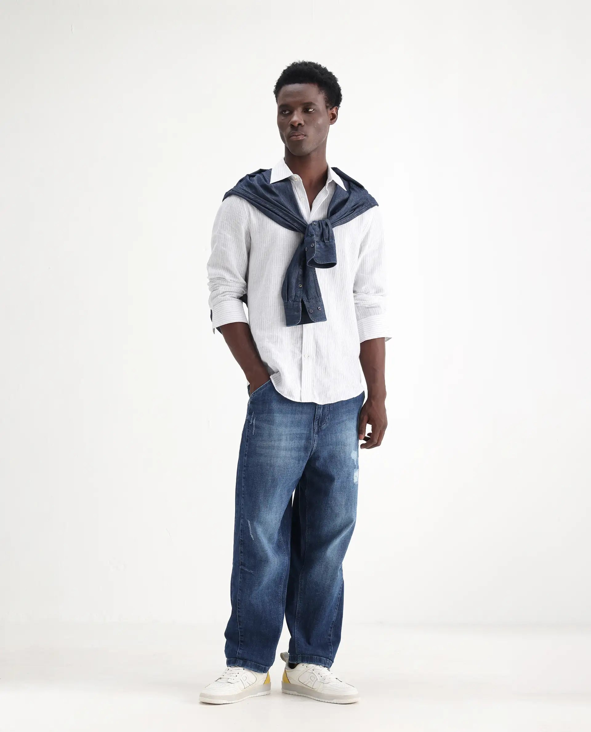 Rare Rabbit Men's Korb Blue Cotton Blend Plain Baggy Fit Jeans