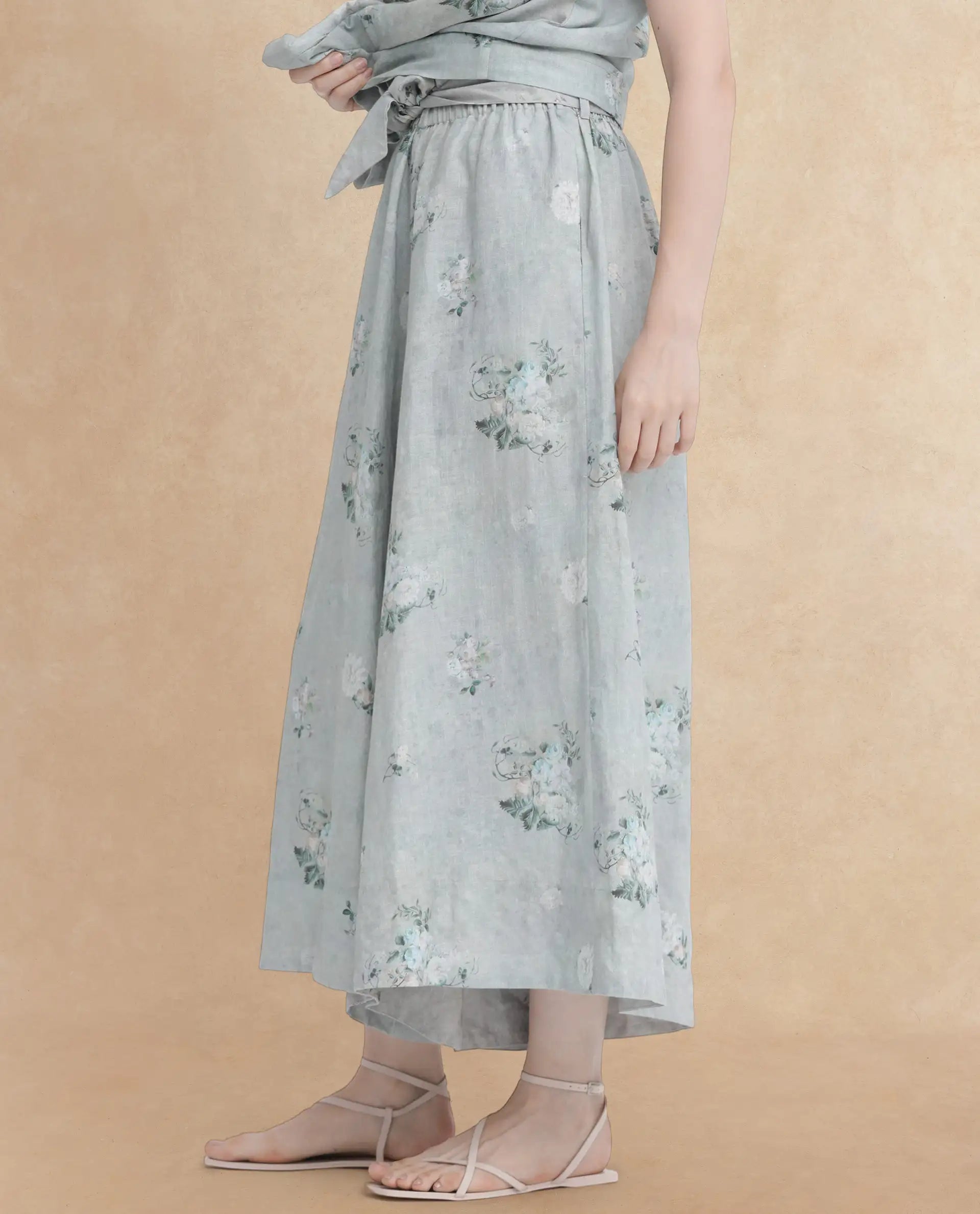 Rareism Women's Kyul-B Dusky Green Linen Floral Print Ankle Length Flared Trouser