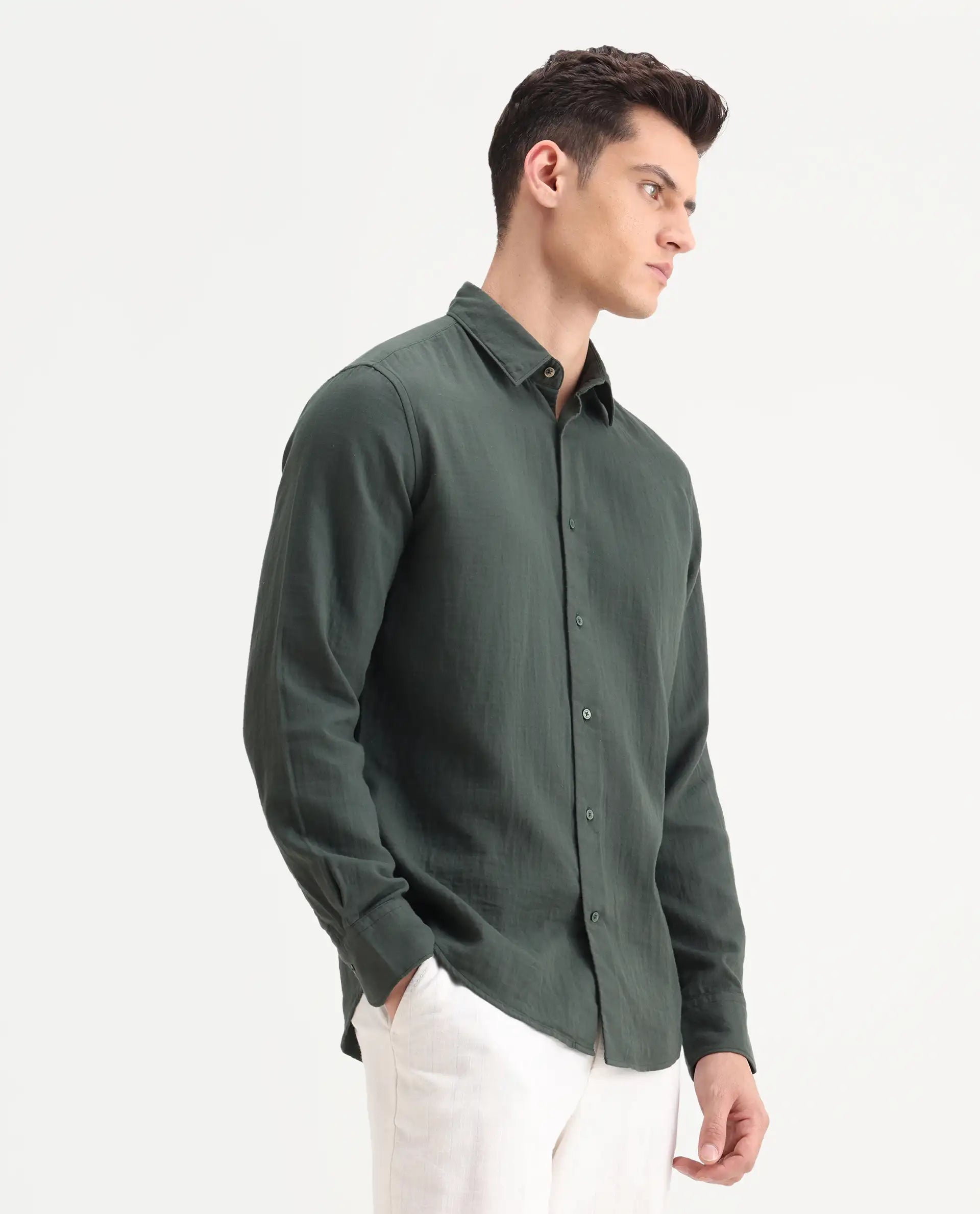 Rare Rabbit Men's Layerr-26 Green Cotton Plain Regular Fit Full Sleeve Spread Collar Shirt