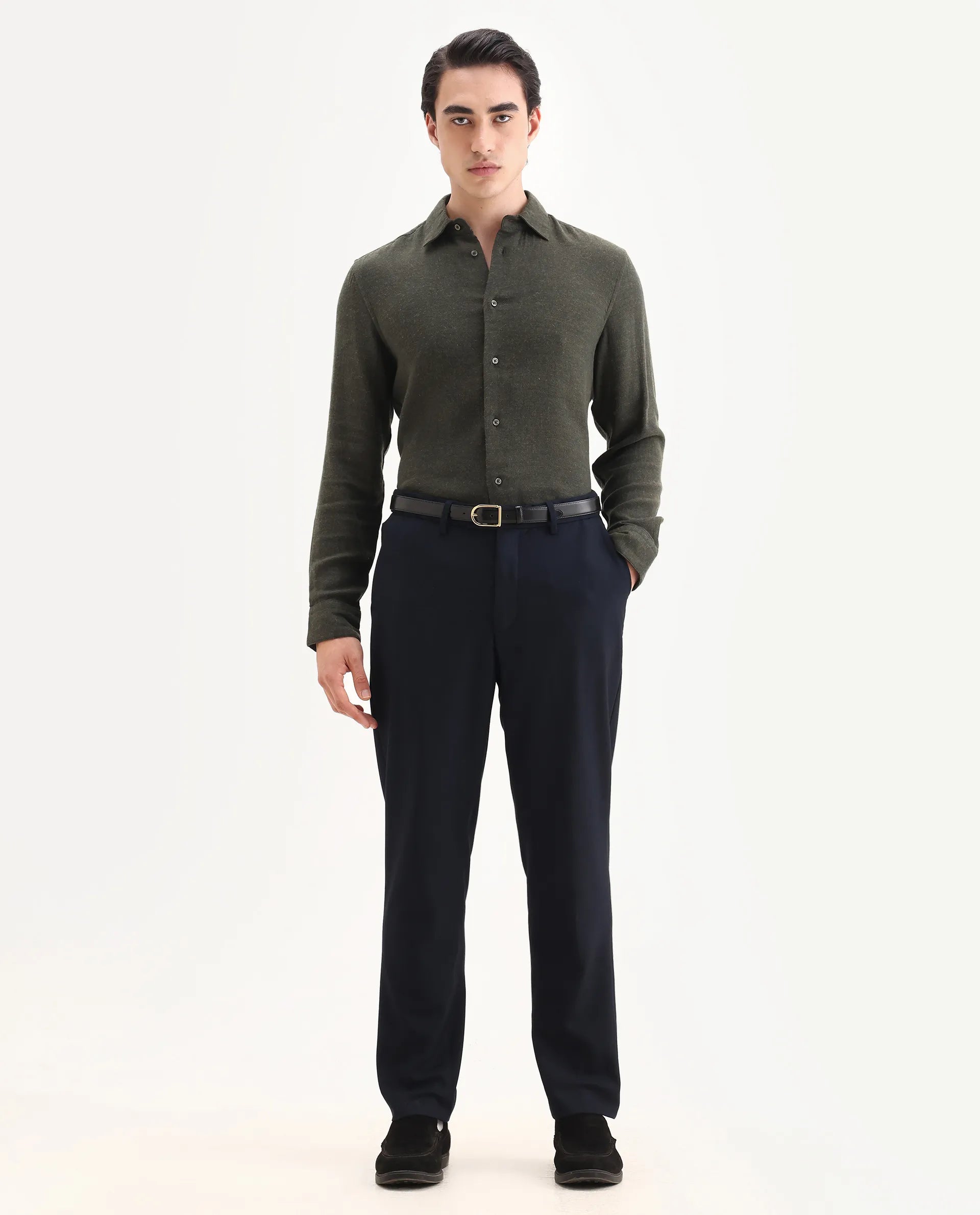 Rare Rabbit Men's Layt Dark Green Cotton Blend Fabric Spread Collar Regular Fit Plain Shirt