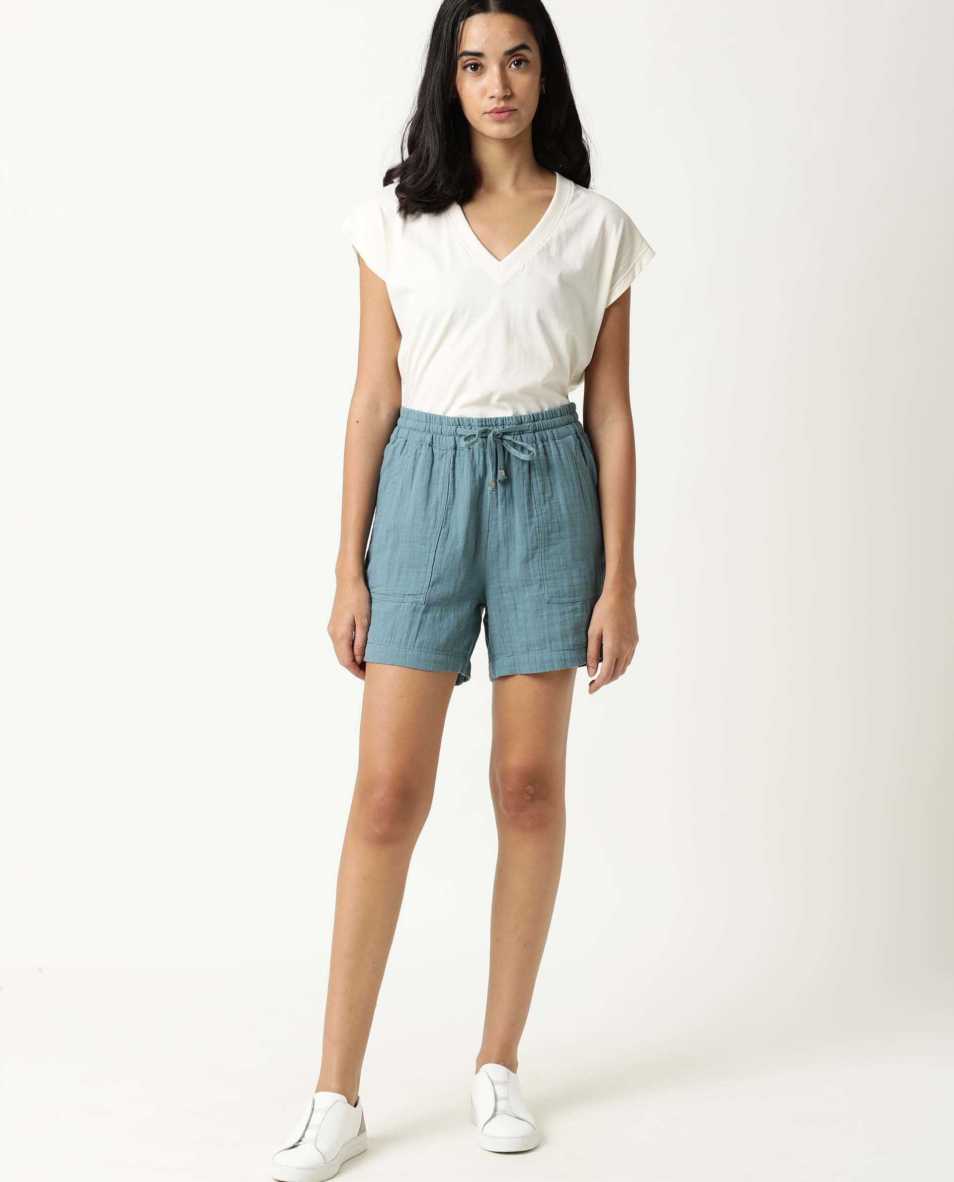 Rareism Women Leno Green Cotton Fabric Regular Fit Solid High Rise Shorts