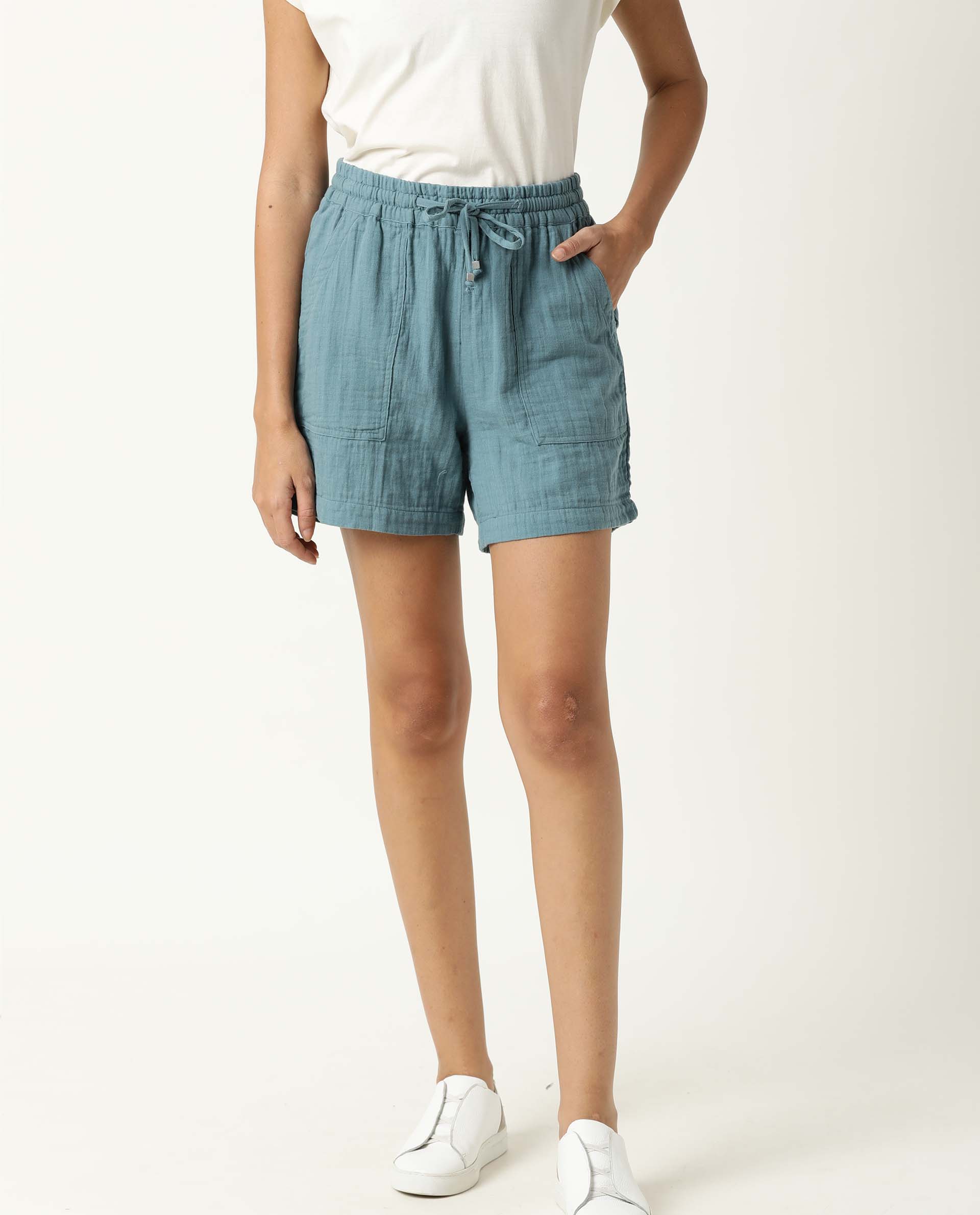 Rareism Women Leno Green Cotton Fabric Regular Fit Solid High Rise Shorts