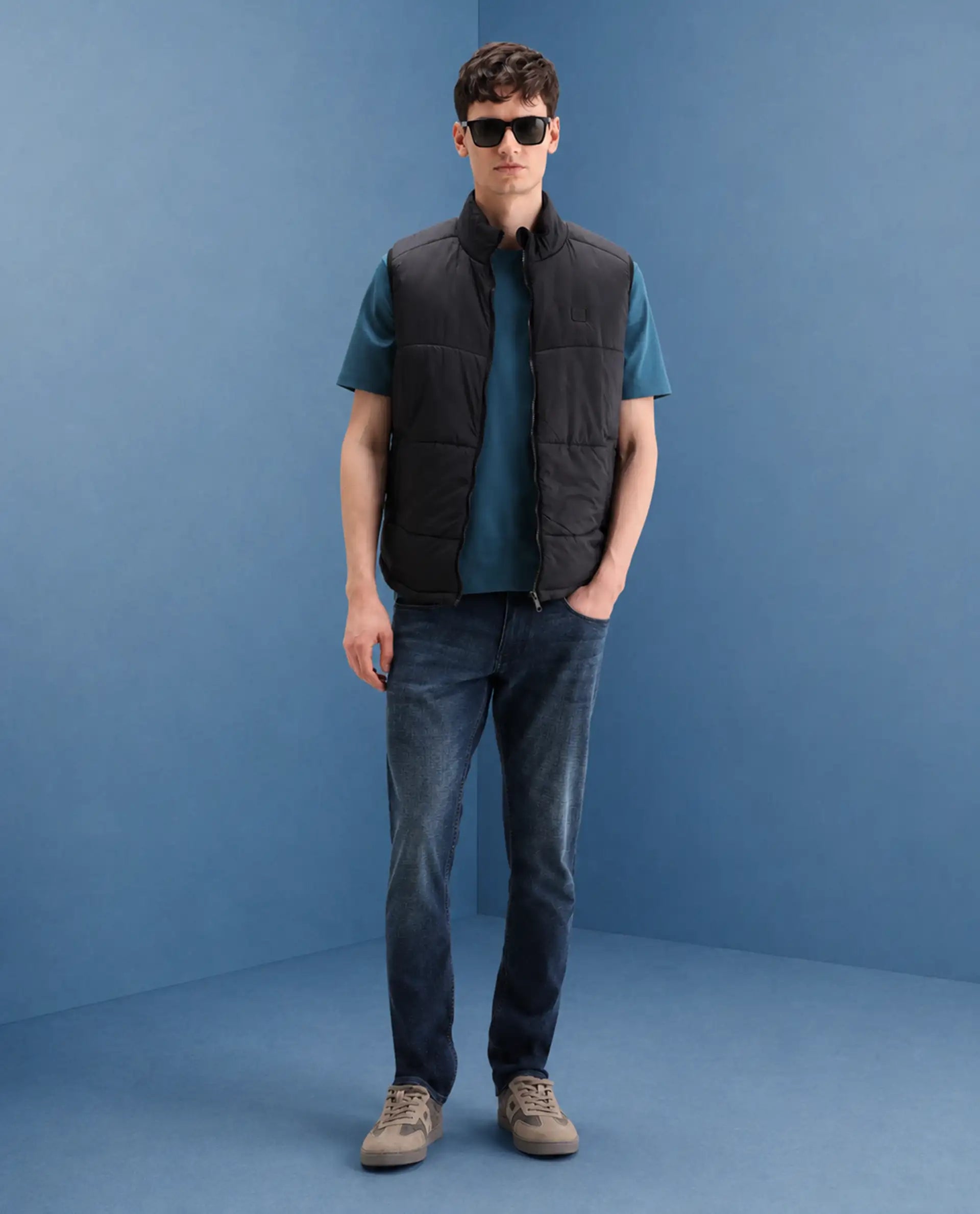 Rare Rabbit Men's Lenz L Blue Cotton Blend Fabric Shank And Zipper Hawk Slim Plain Jeans