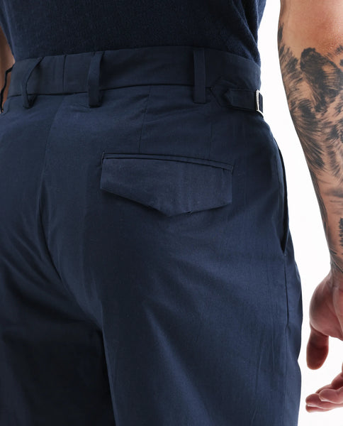 Rare Rabbit Men Lewit Off White Cotton Fabric Adjustable Waistband Pleated Regular Fit Solid Trouser