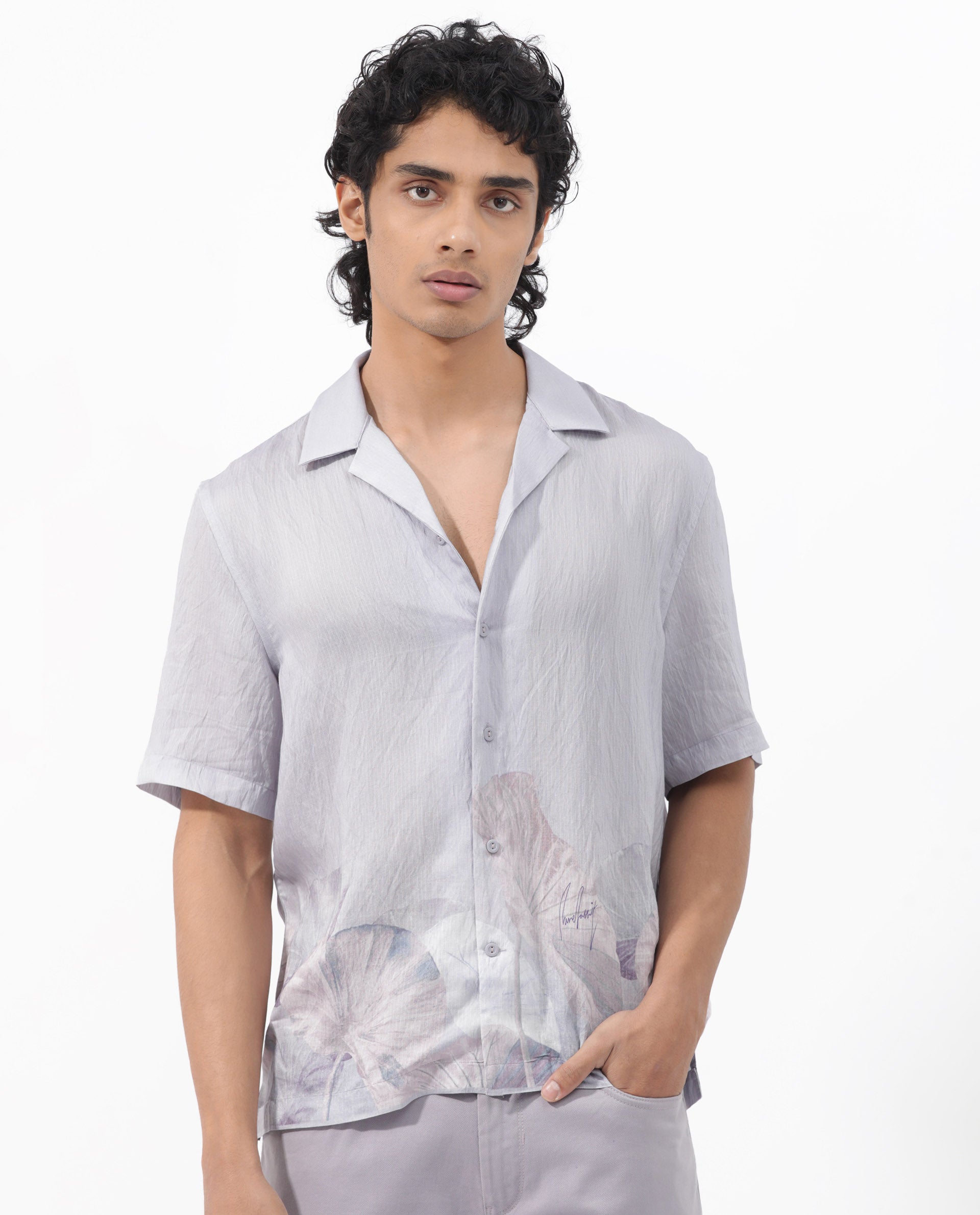 Rare Rabbit Mens Lilate Pastel Purple Viscose Fabric Cuban Collar Short Sleeve Boxy Fit Tropical Print Shirt