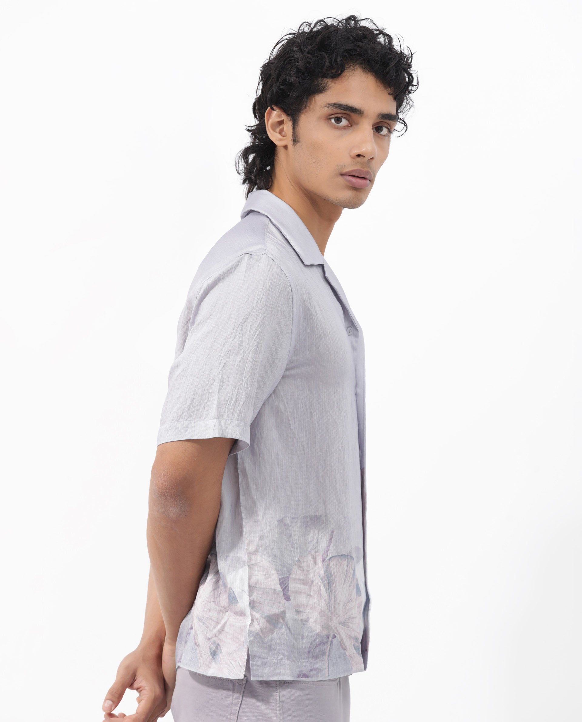 Rare Rabbit Mens Lilate Pastel Purple Viscose Fabric Cuban Collar Short Sleeve Boxy Fit Tropical Print Shirt