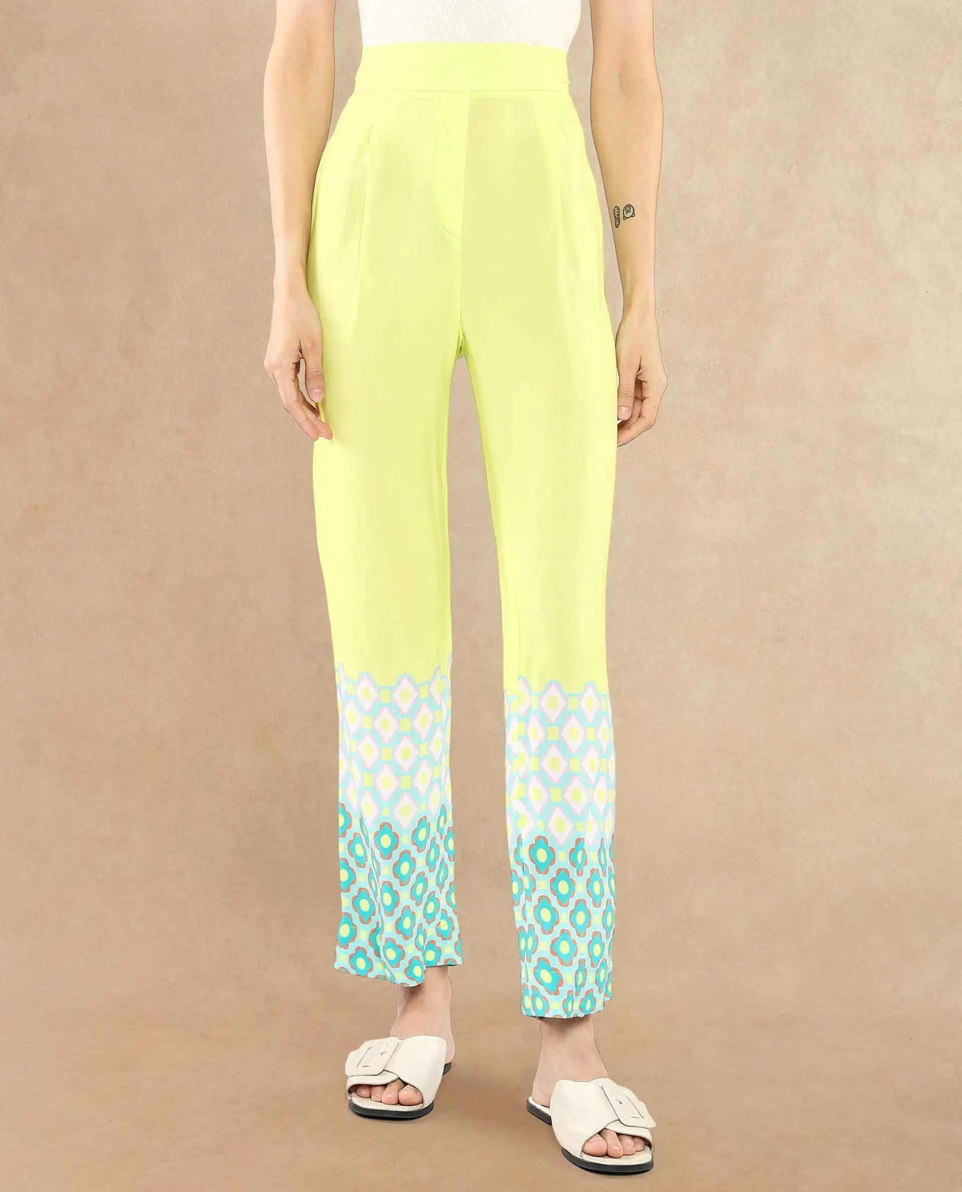 Rareism Women Livorno Light Multi Button Closure Straight Fit Ankle Length Geometric Print Trouser