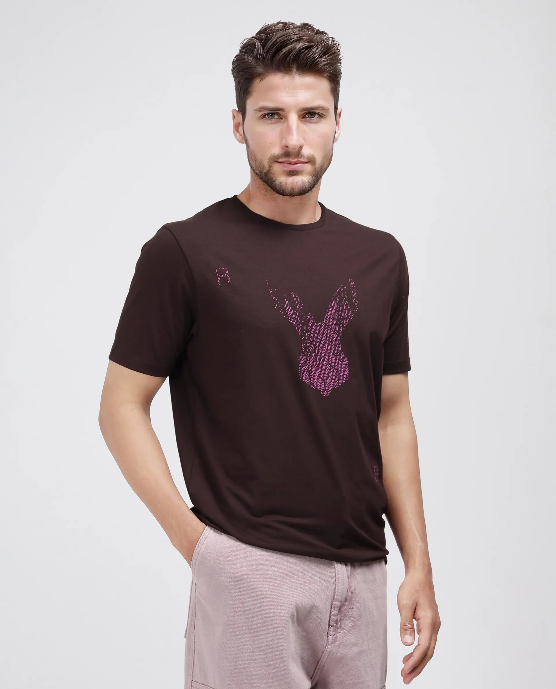 Rare Rabbit Men Log Brown Cotton Lycra Fabric Short Sleeve Crew Neck Slip-On Graphic Print T-Shirt