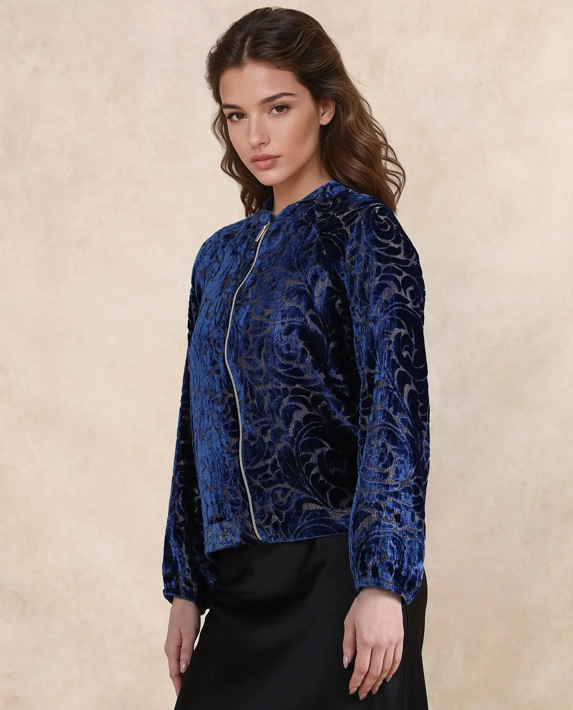 Rareism Women Lopper Purple Velvet Raglan Sleeves Mandarin Collar Zipper Closure Abstract Print Jacket